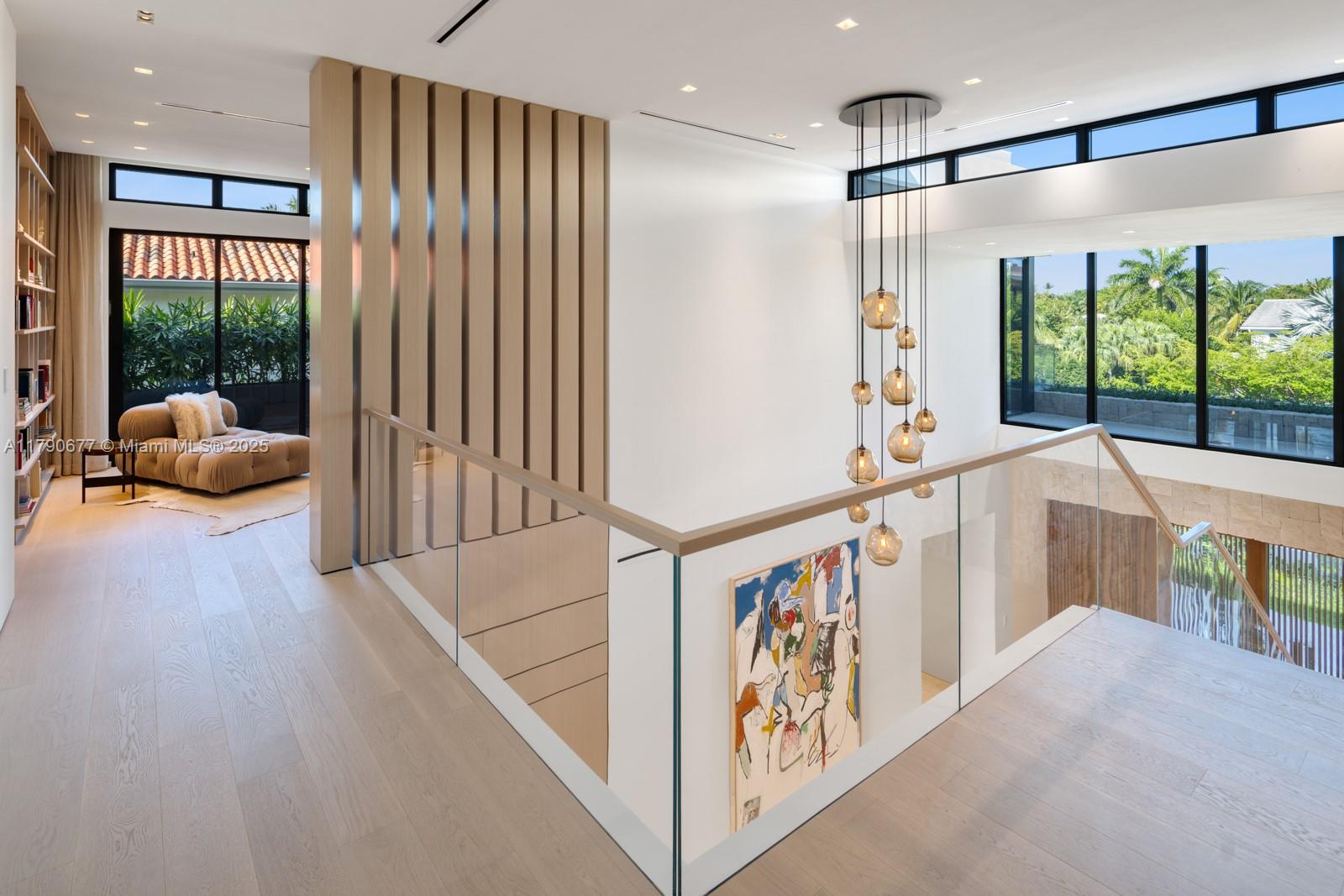 194 S Island Dr Golden Beach, FL 33160