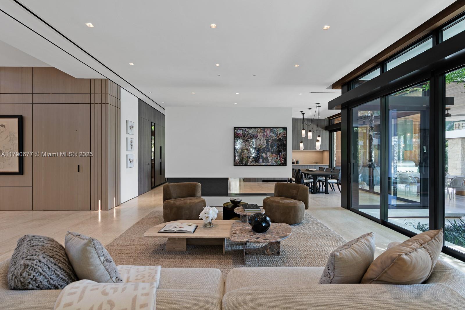 194 S Island Dr Golden Beach, FL 33160