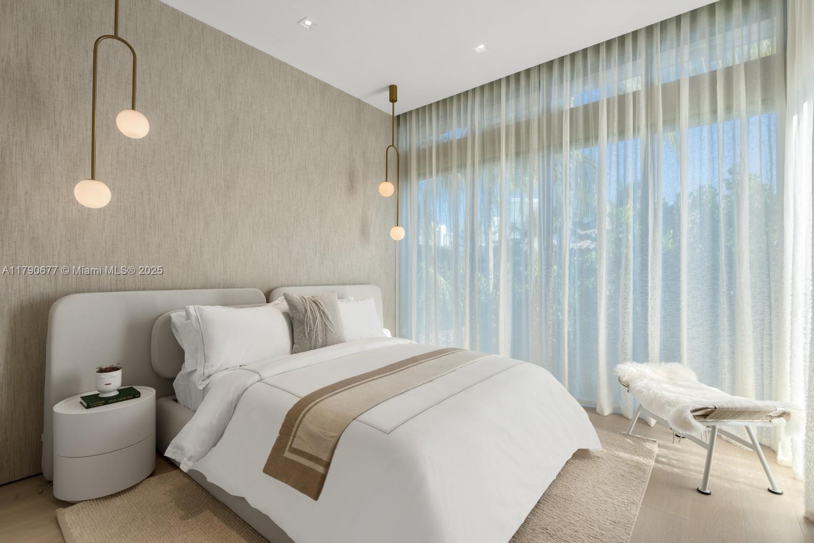 194 S Island Dr Golden Beach, FL 33160