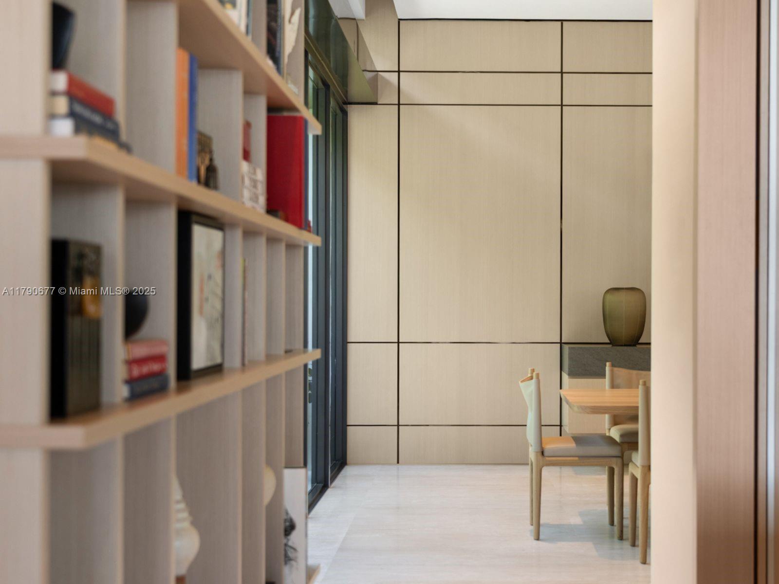 194 S Island Dr Golden Beach, FL 33160