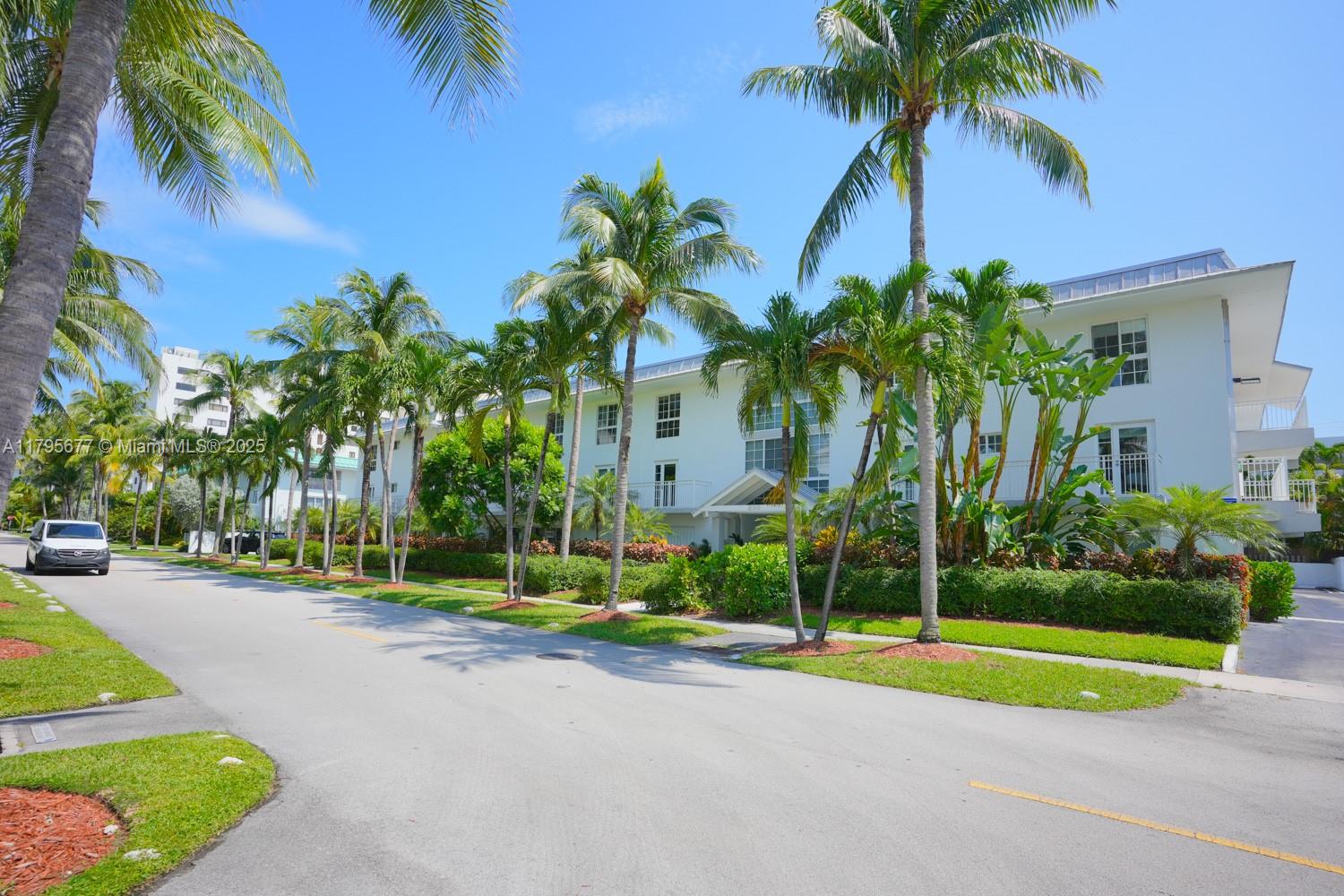 image Key Islander Condo35