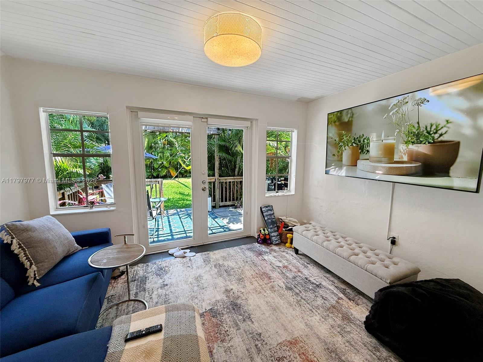 9049 Carlyle Ave #1,Surfside, FL 33154