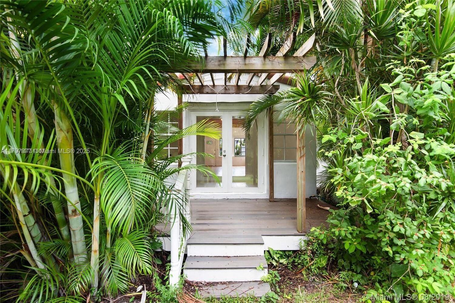 9049 Carlyle Ave #1,Surfside, FL 33154