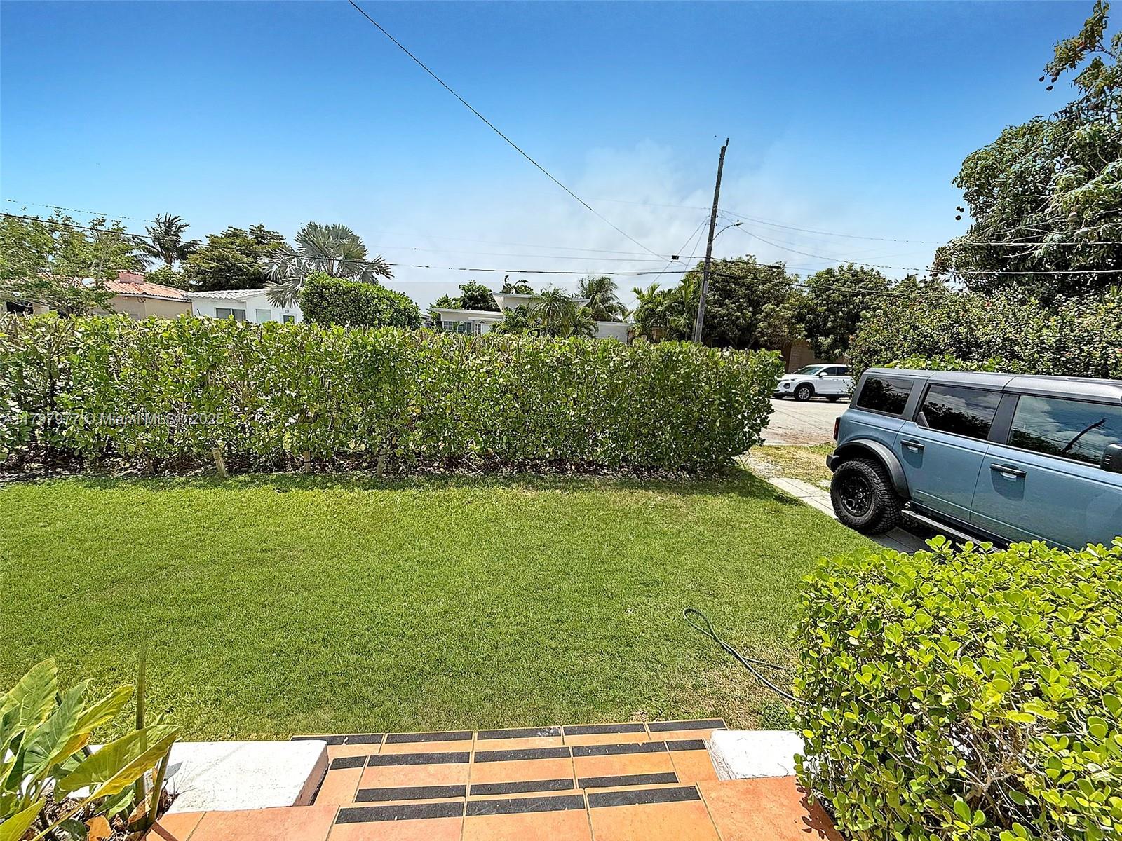 9049 Carlyle Ave #1,Surfside, FL 33154