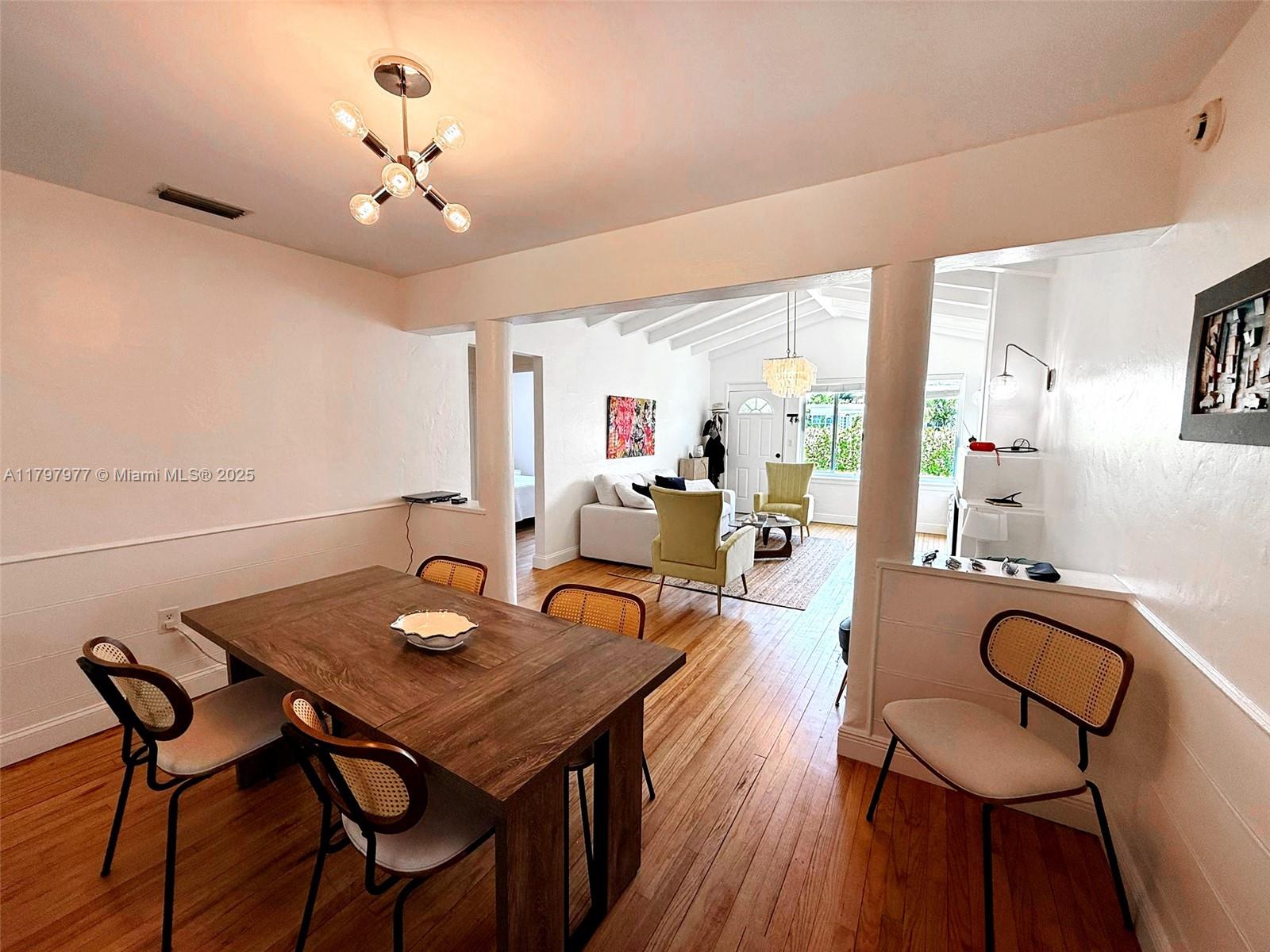 9049 Carlyle Ave #1,Surfside, FL 33154