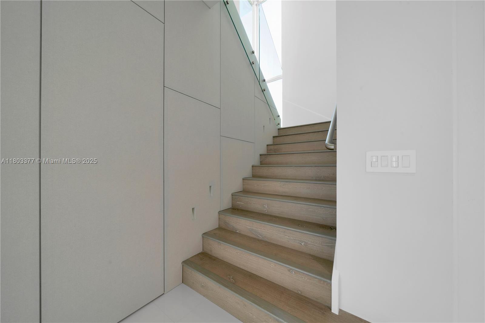 10553 NW 67th Ter Doral, FL 33178