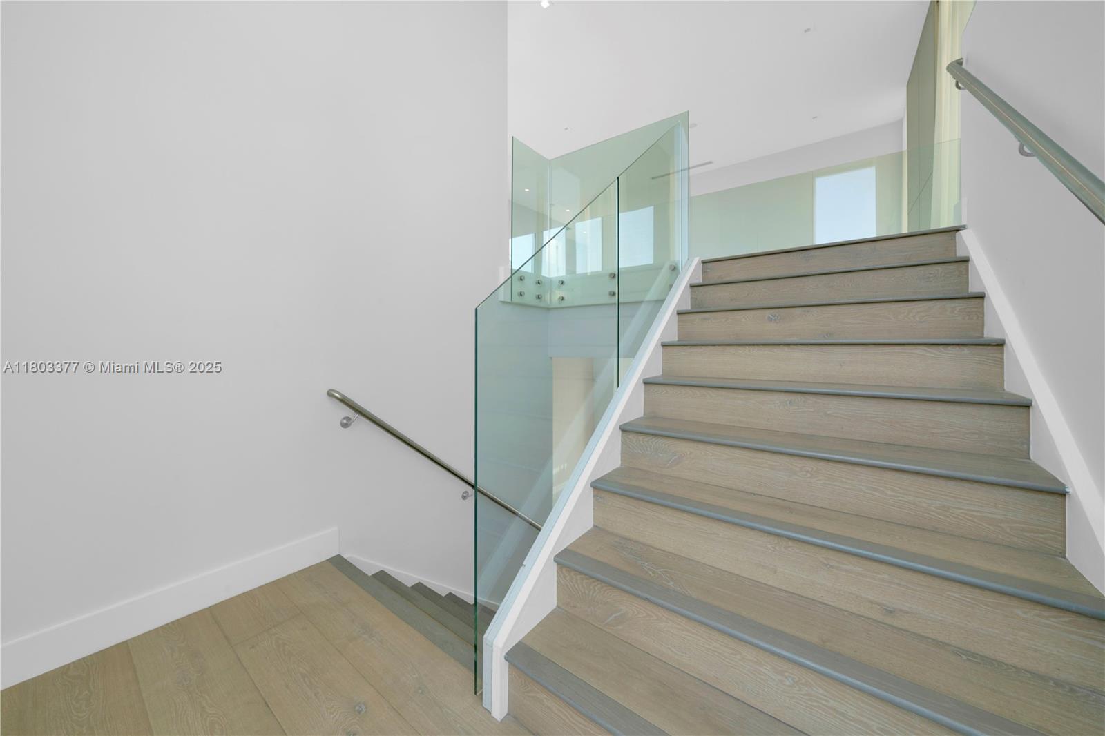 10553 NW 67th Ter Doral, FL 33178