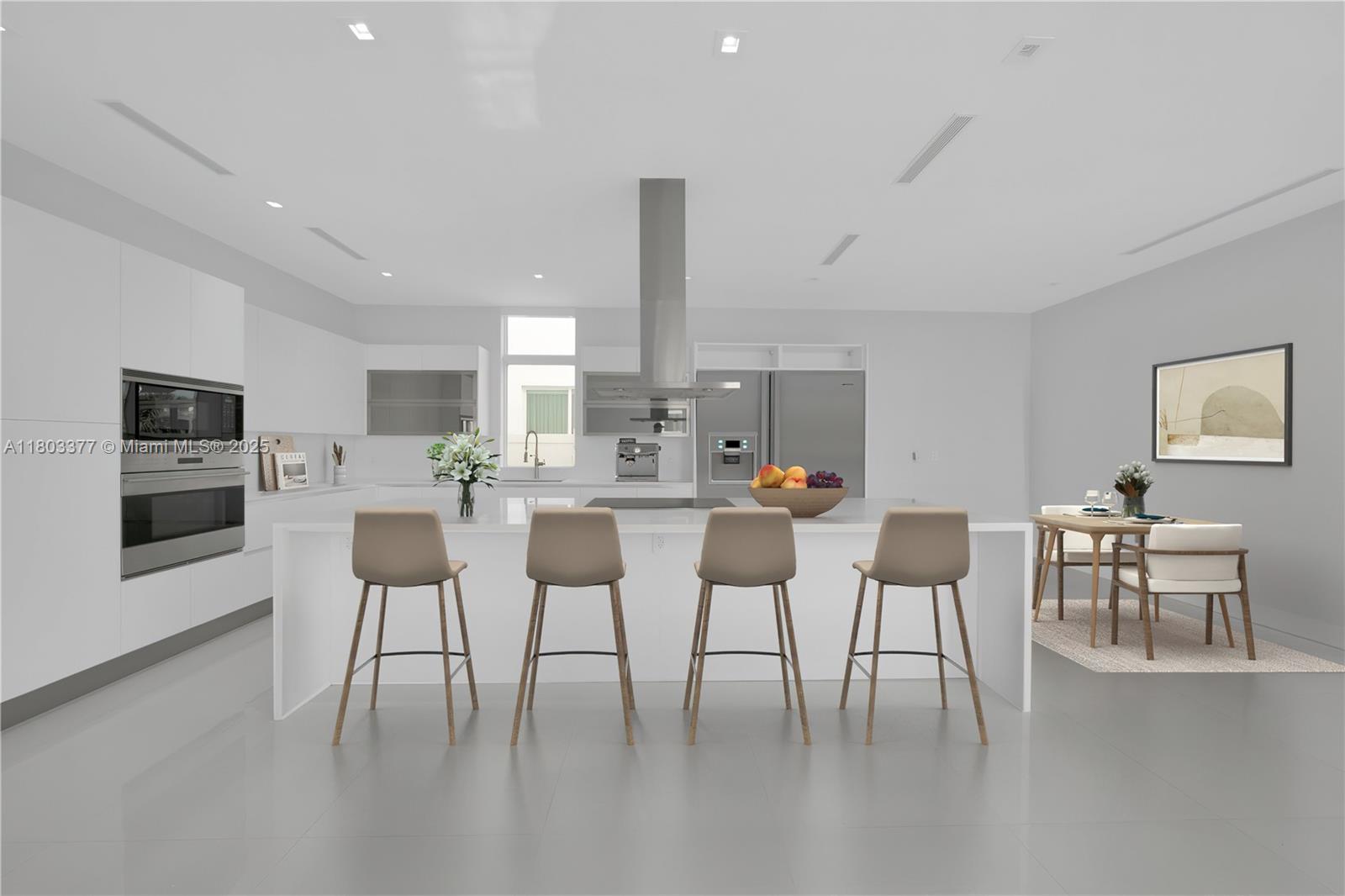 10553 NW 67th Ter Doral, FL 33178