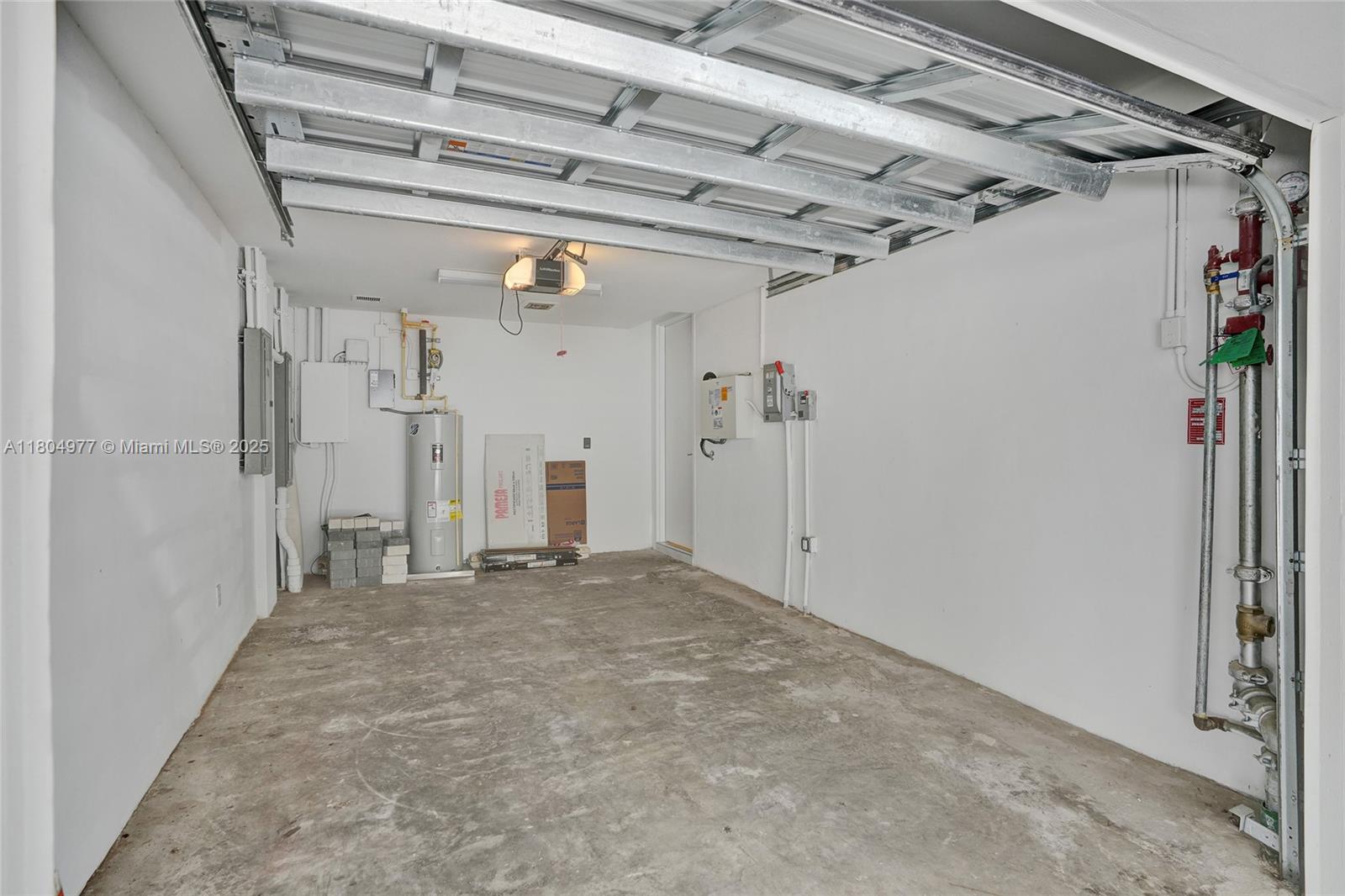 3750 Yacht Clb Dr #TH1 Aventura, FL 33180