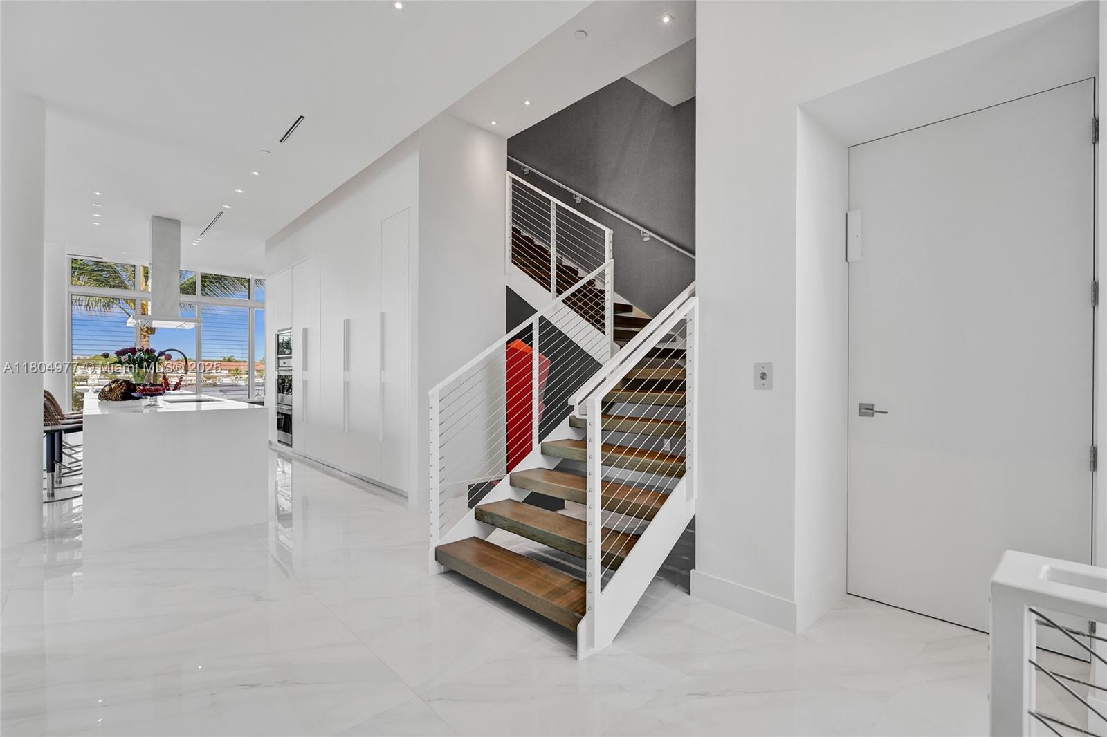 3750 Yacht Clb Dr #TH1 Aventura, FL 33180