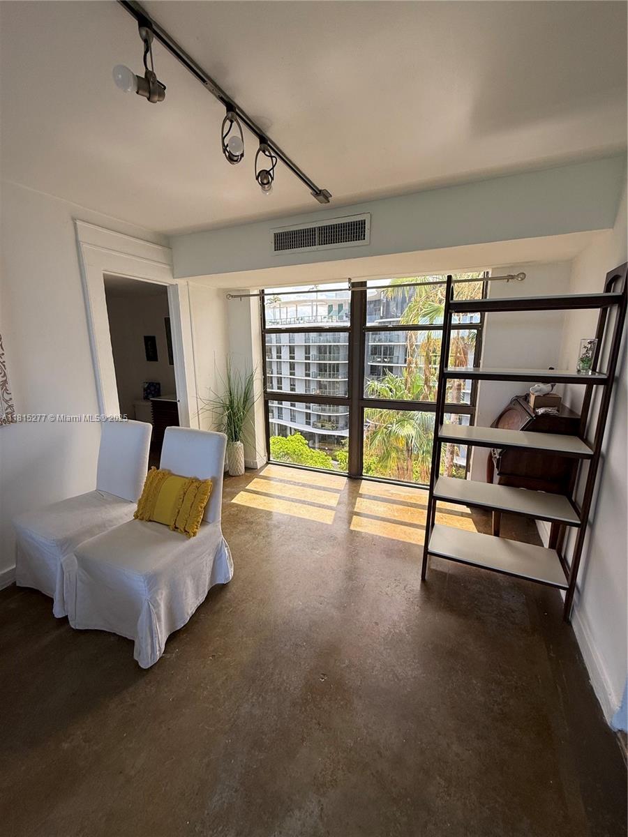 image The Flats At Morningside13