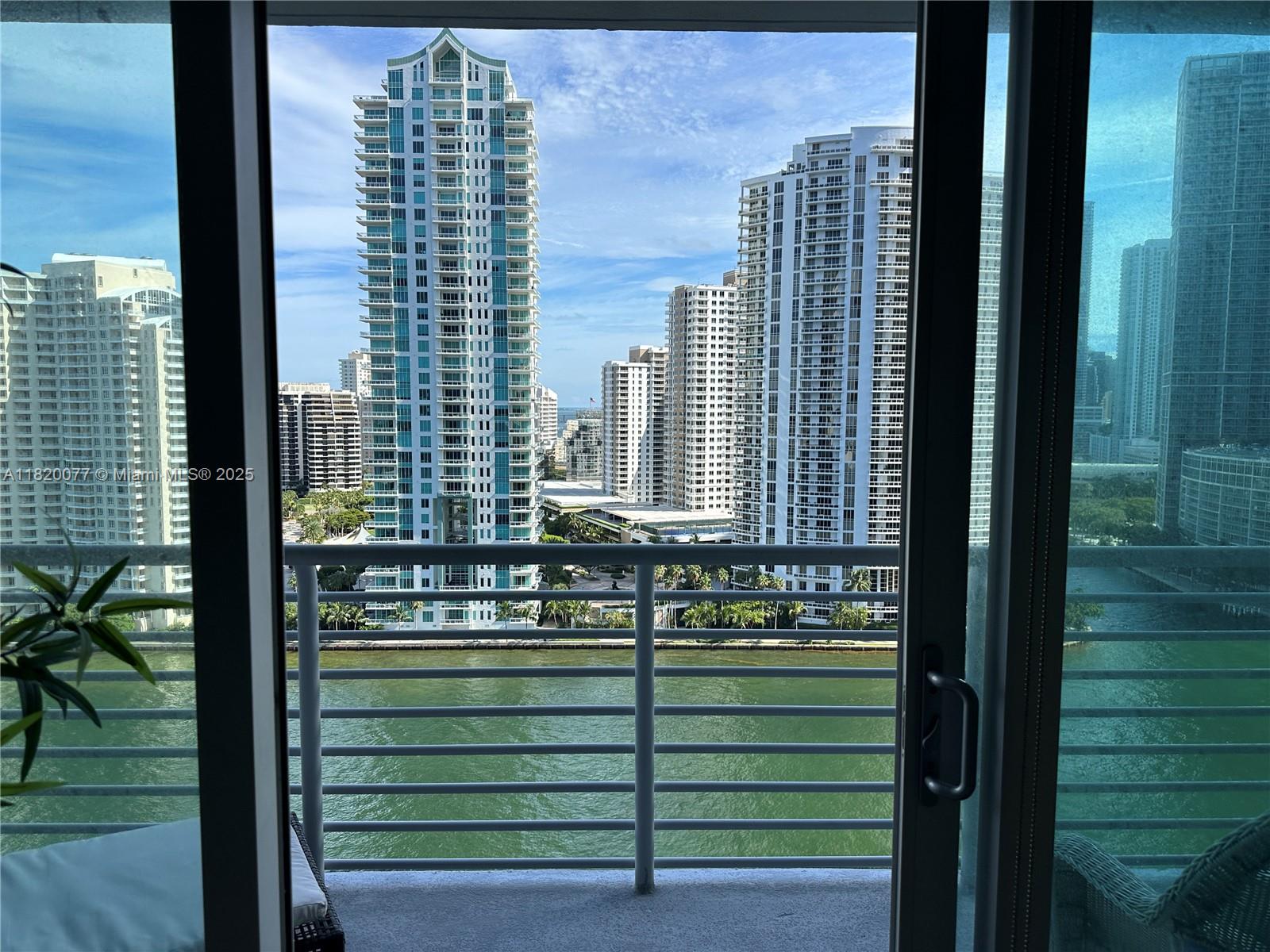 325 S Biscayne Blvd #2119