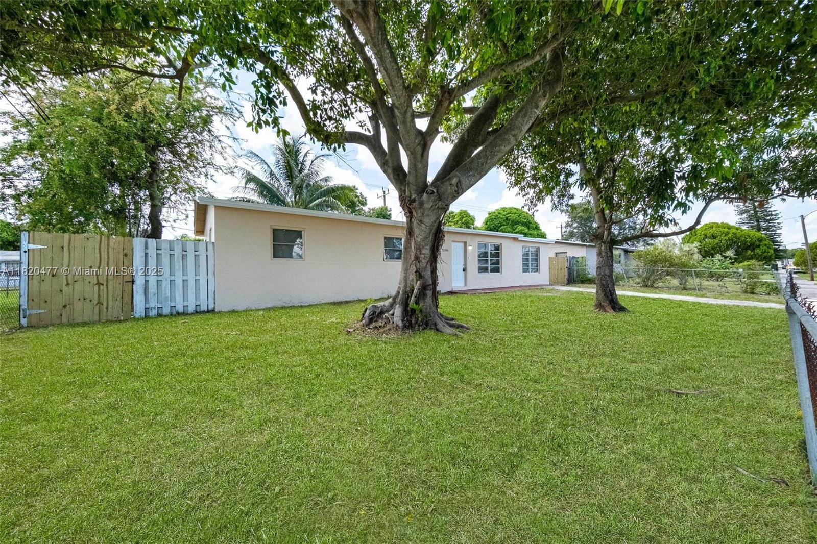 21200 NE 12th Ct,Miami, FL 33179