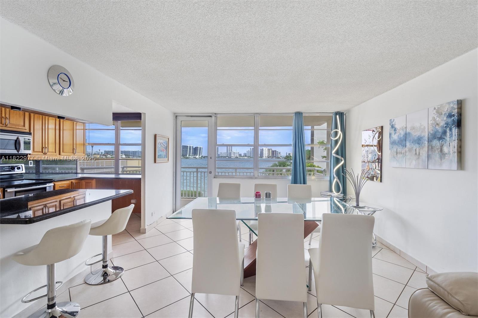 251 174th St #218,Sunny Isles Beach, FL 33160