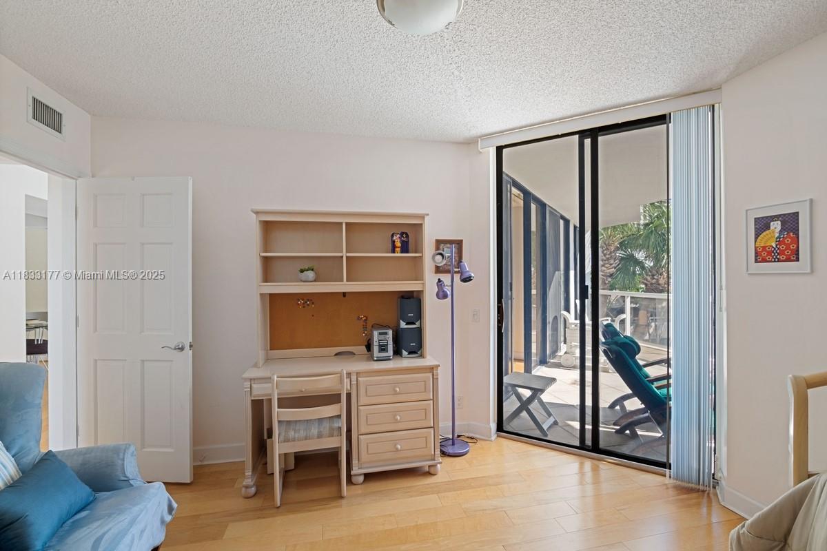 3610 Yacht Clb Dr #208 Aventura, FL 33180 3610 Yacht Clb Dr #208 Aventura, FL 33180