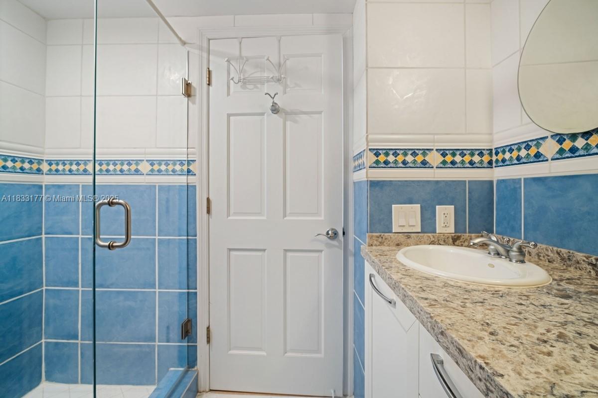 3610 Yacht Clb Dr #208 Aventura, FL 33180 3610 Yacht Clb Dr #208 Aventura, FL 33180
