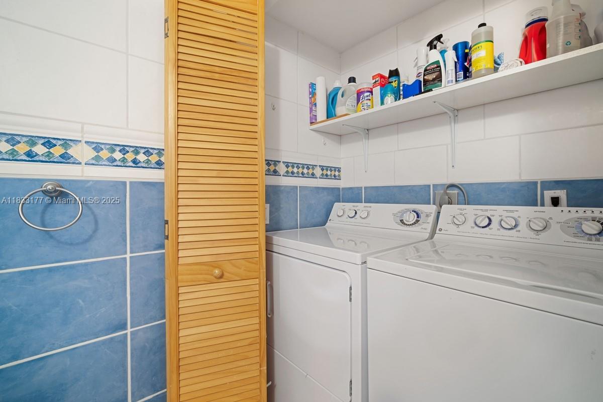 3610 Yacht Clb Dr #208 Aventura, FL 33180 3610 Yacht Clb Dr #208 Aventura, FL 33180