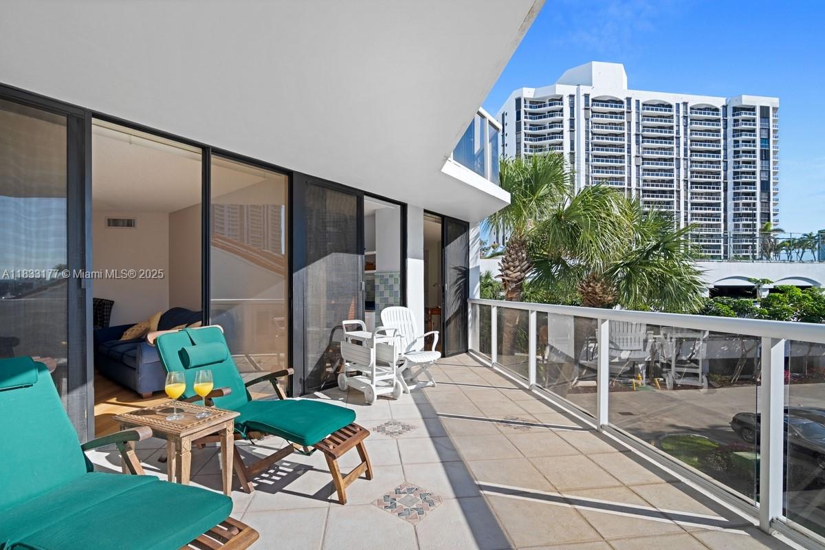 3610 Yacht Clb Dr #208 Aventura, FL 33180 3610 Yacht Clb Dr #208 Aventura, FL 33180