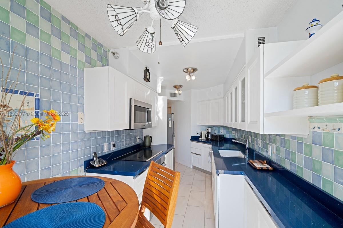 3610 Yacht Clb Dr #208 Aventura, FL 33180 3610 Yacht Clb Dr #208 Aventura, FL 33180