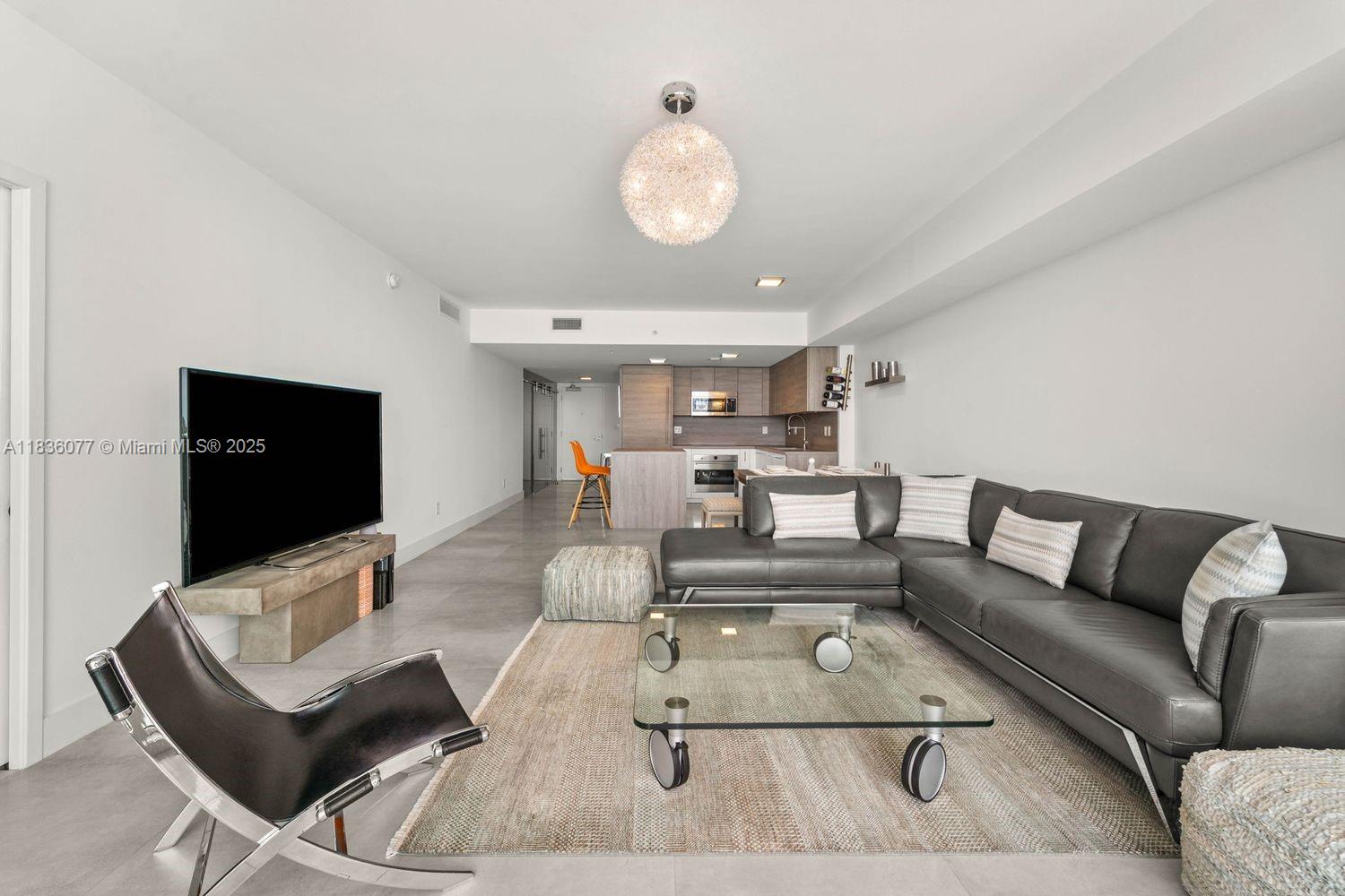 image 400 Sunny Isles2