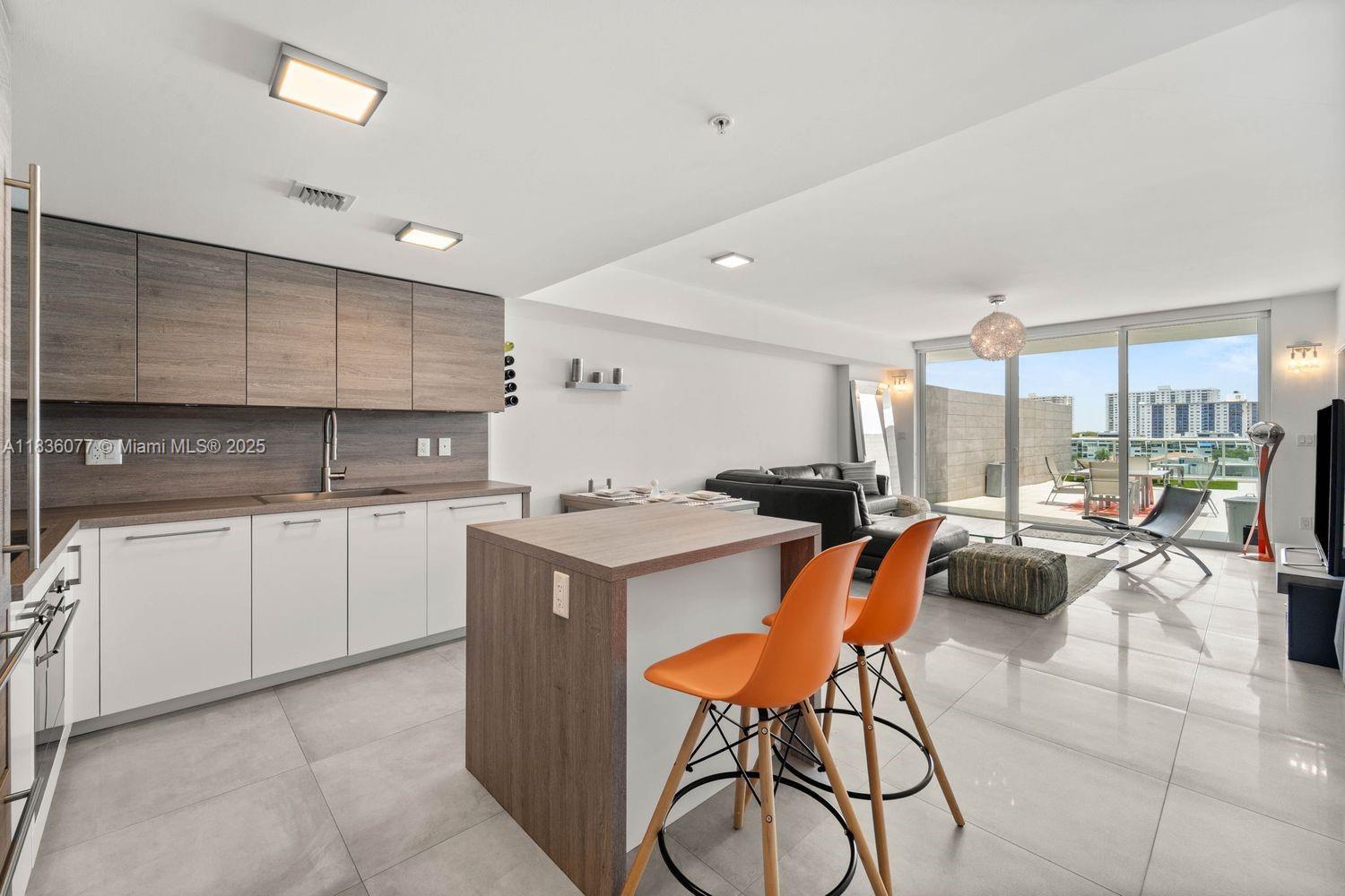 image 400 Sunny Isles4