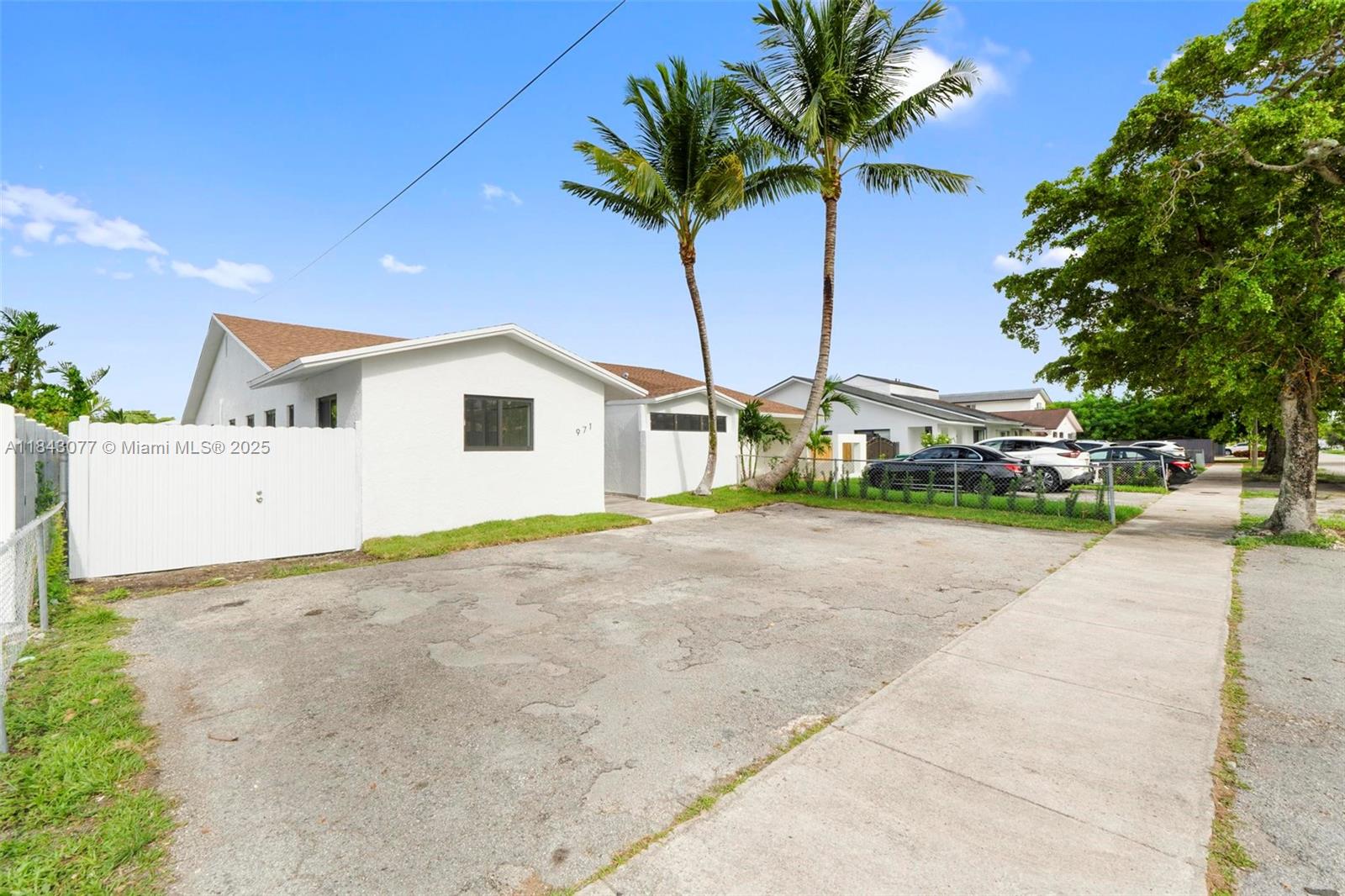 971 SW 88th Ave