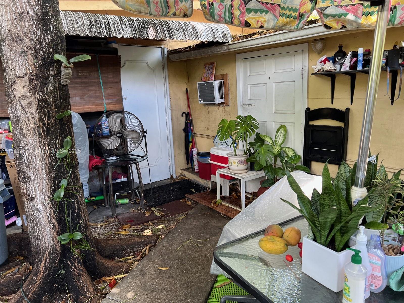 235 NW 127th St