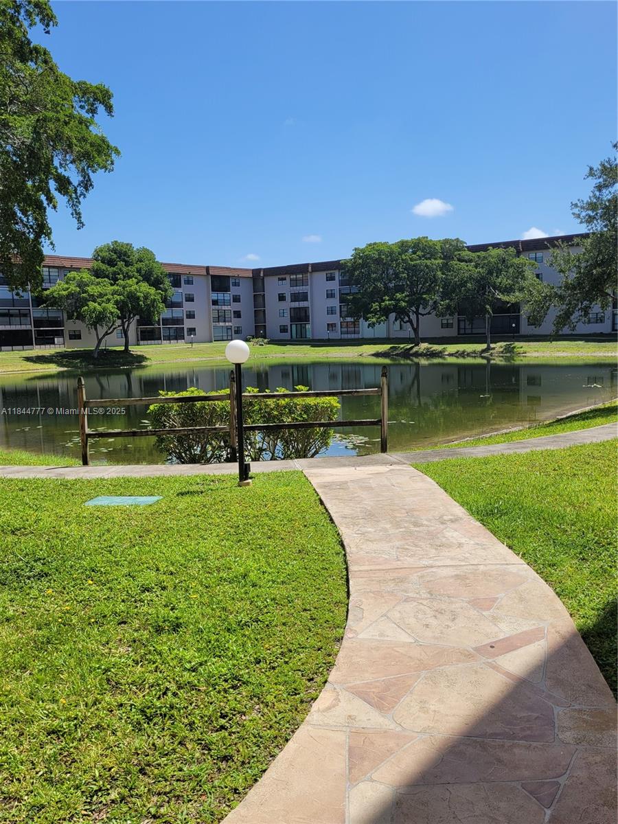 4970 E Sabal Palm Blvd #309