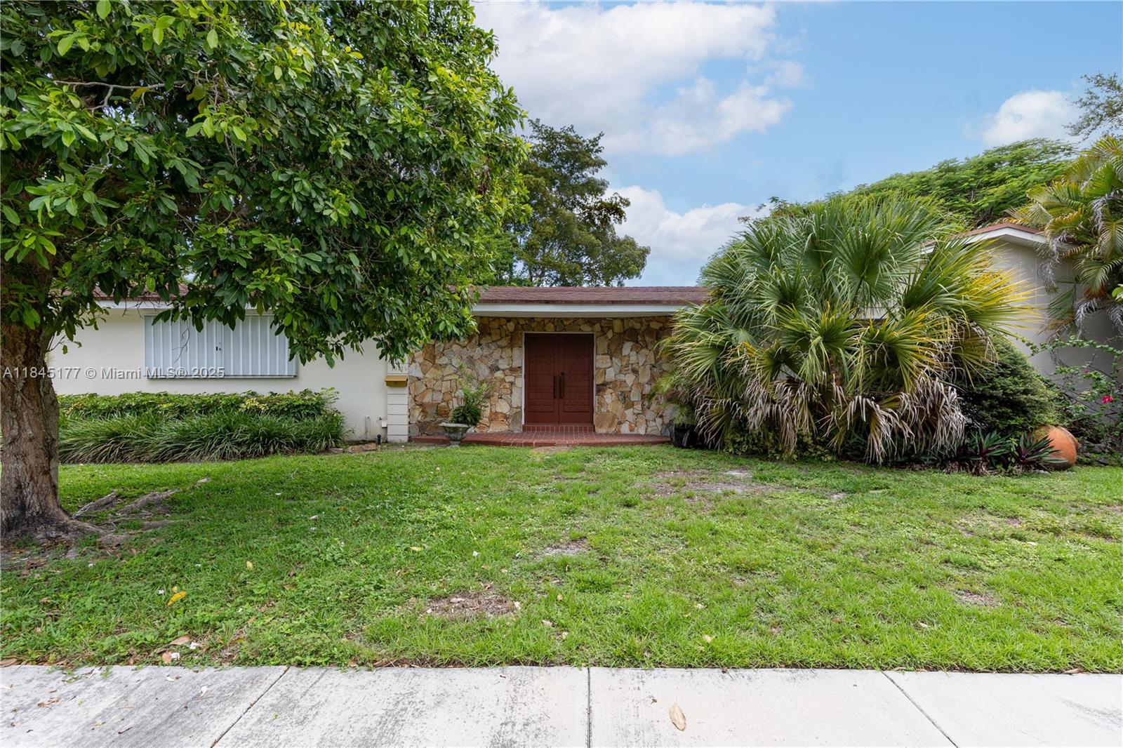 10415 SW 87th Ave