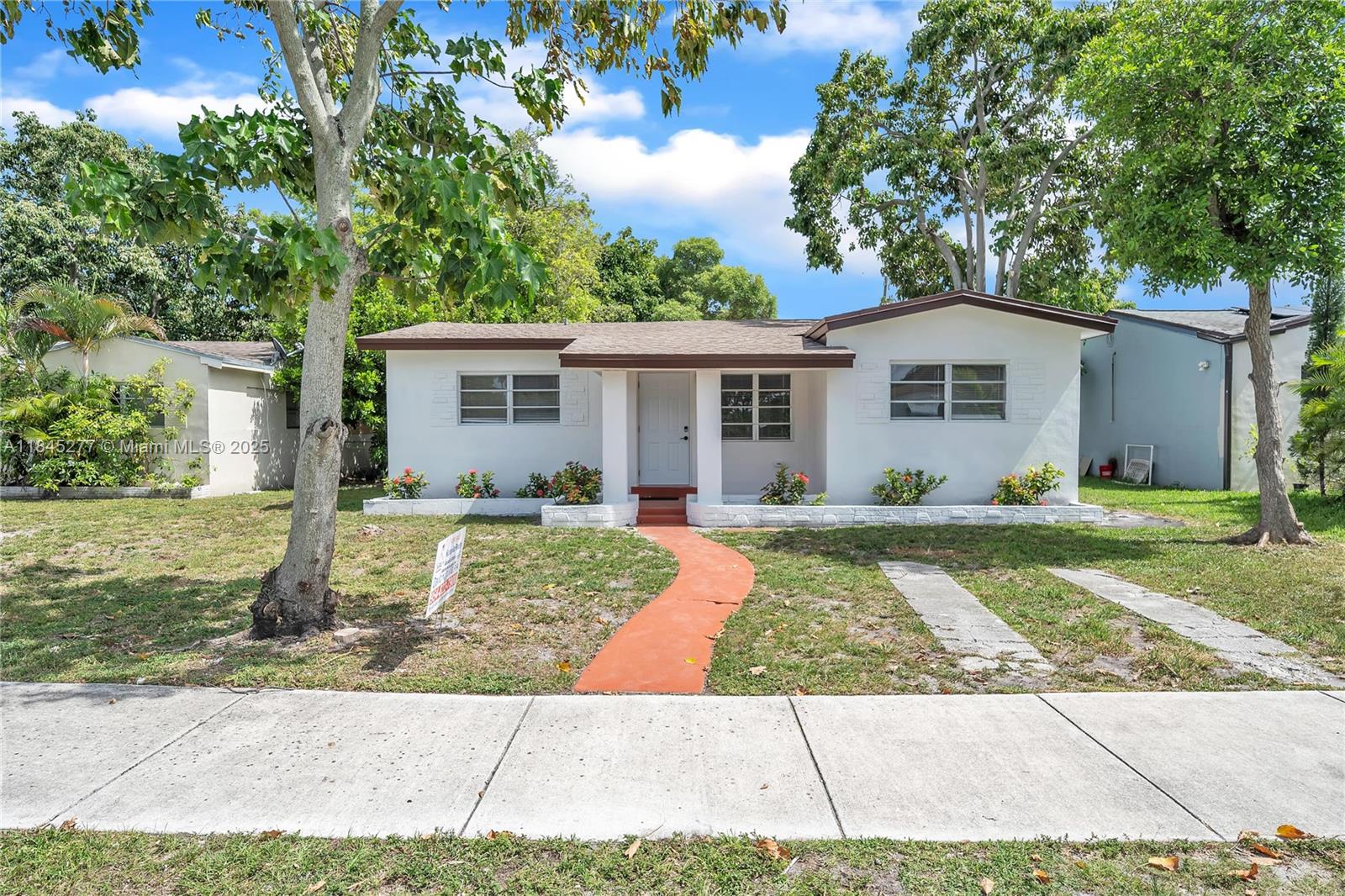 2814 Mayo St