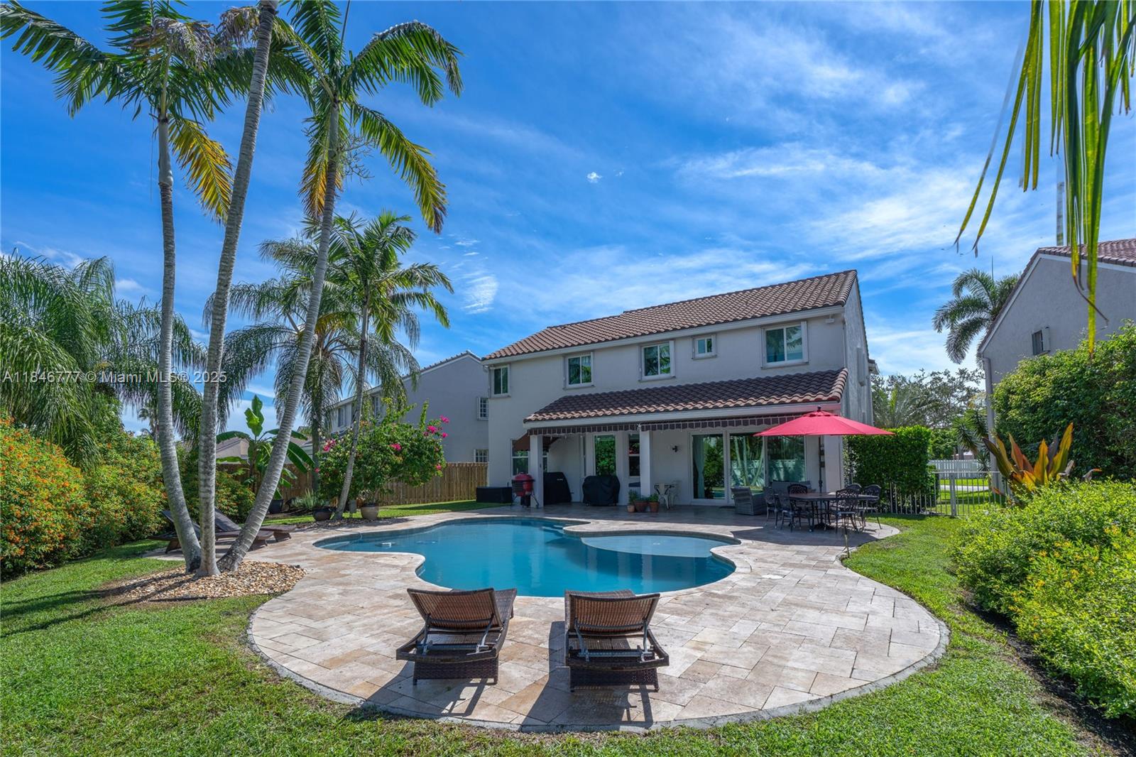 1055 Cedar Falls Dr