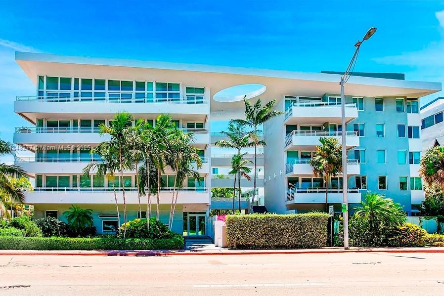 7800 Collins Ave #204