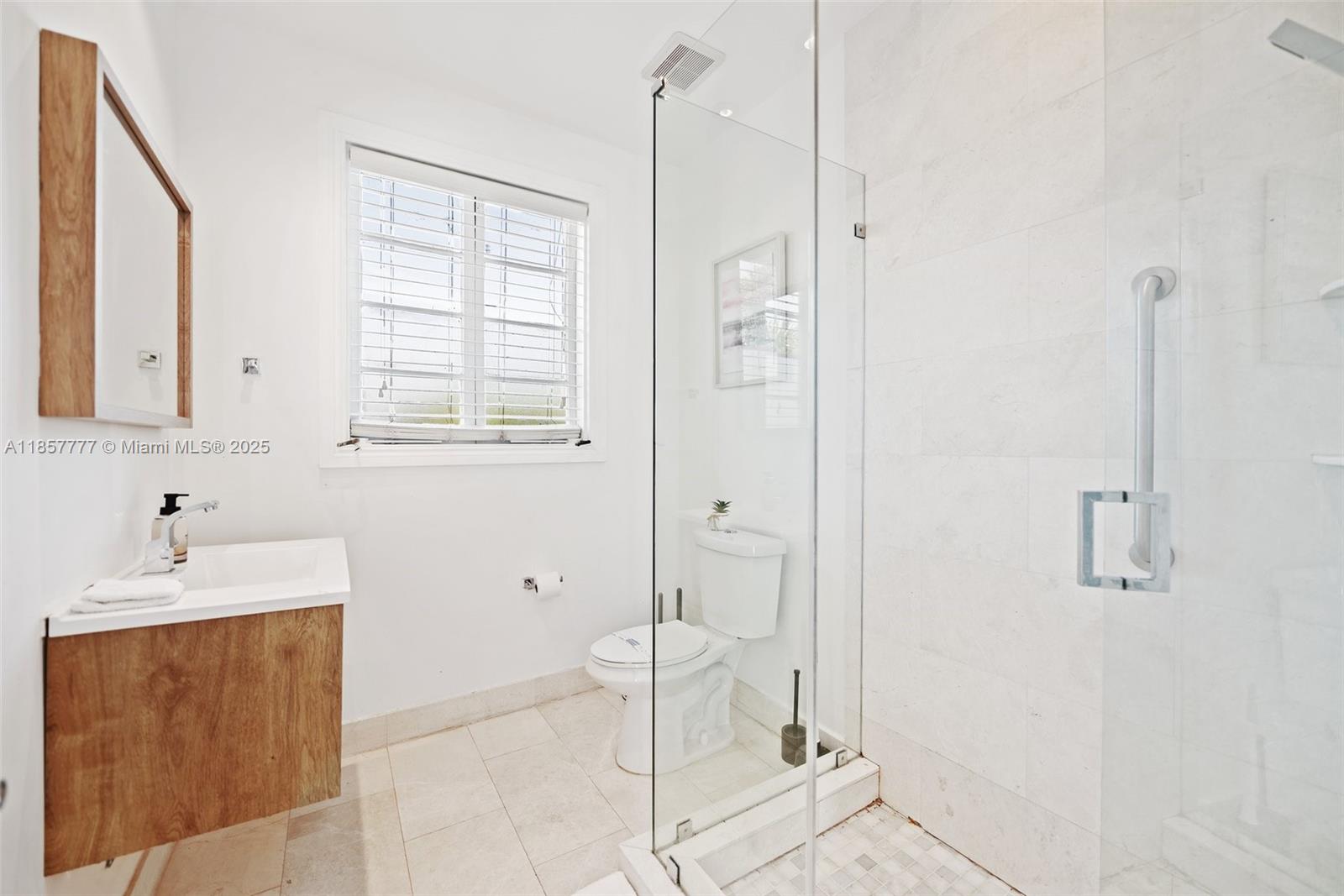 36 Phoenetia Ave Coral Gables, FL 33134