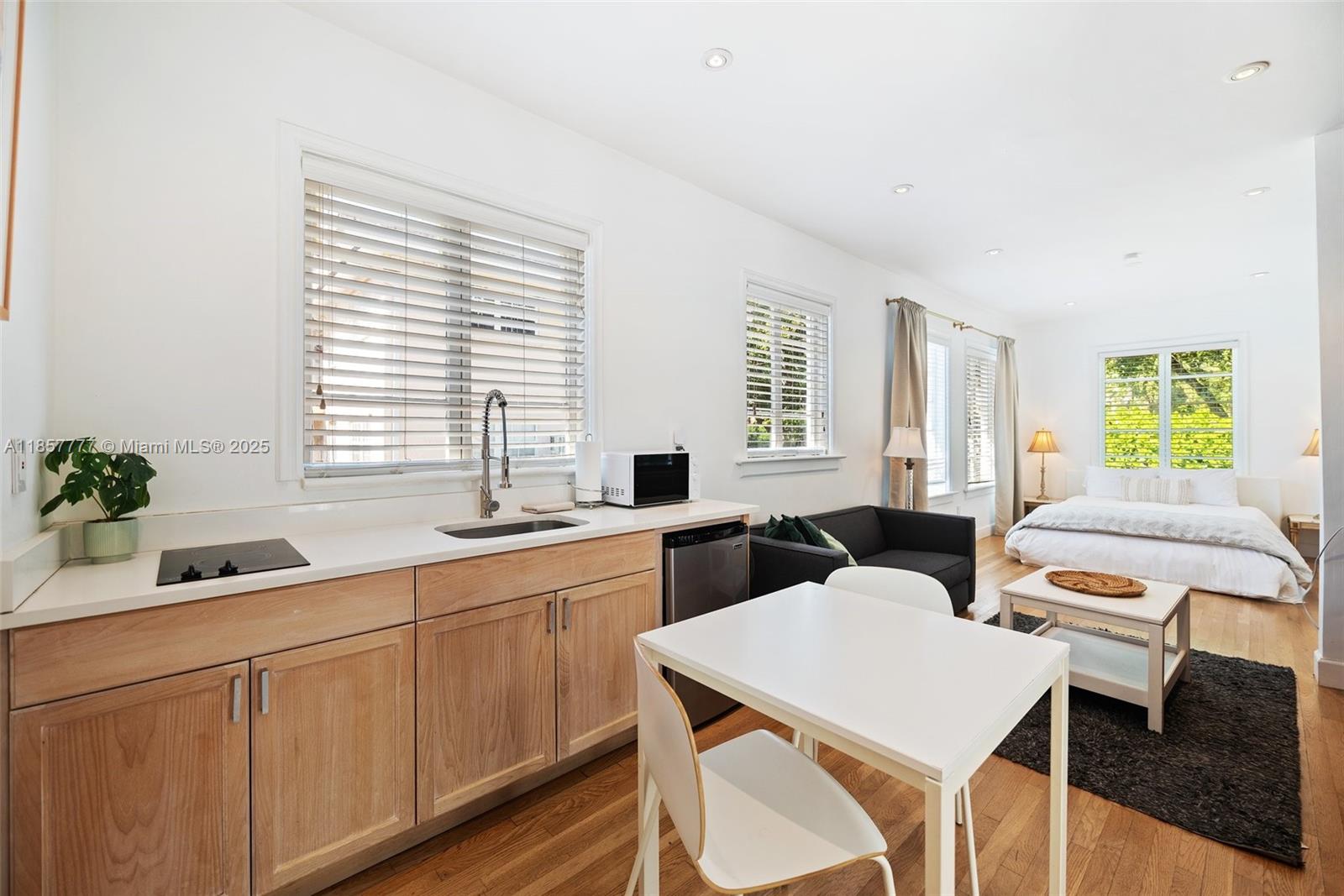 36 Phoenetia Ave Coral Gables, FL 33134