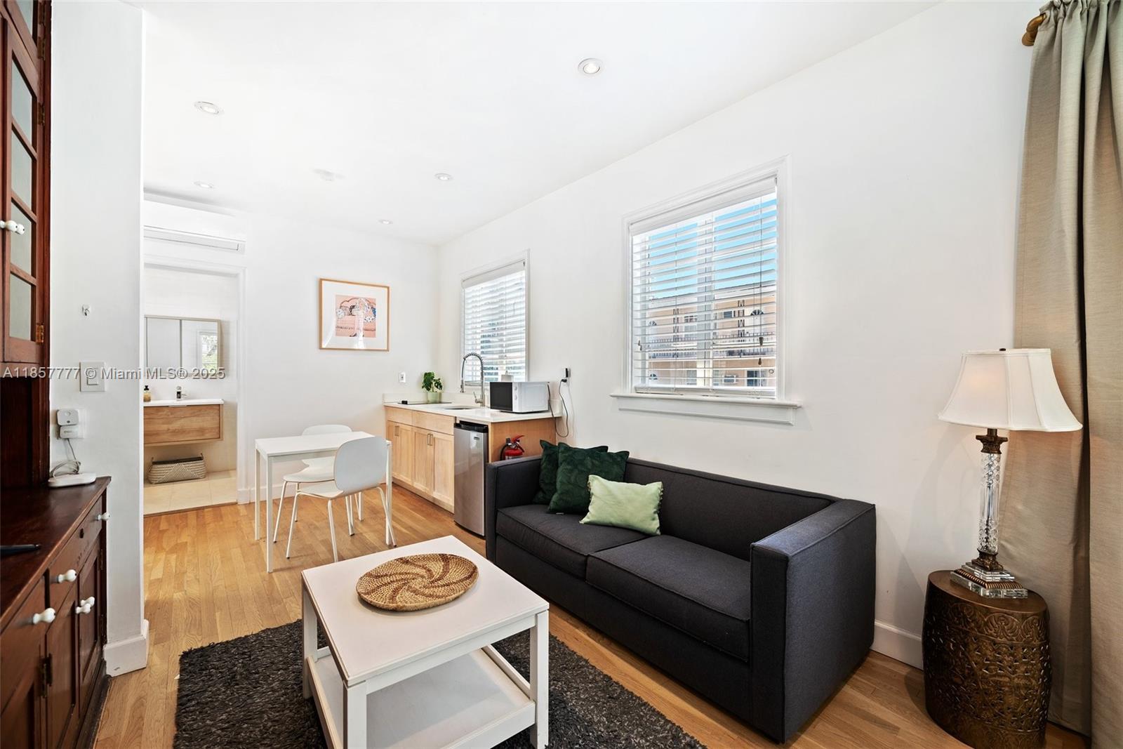 36 Phoenetia Ave Coral Gables, FL 33134