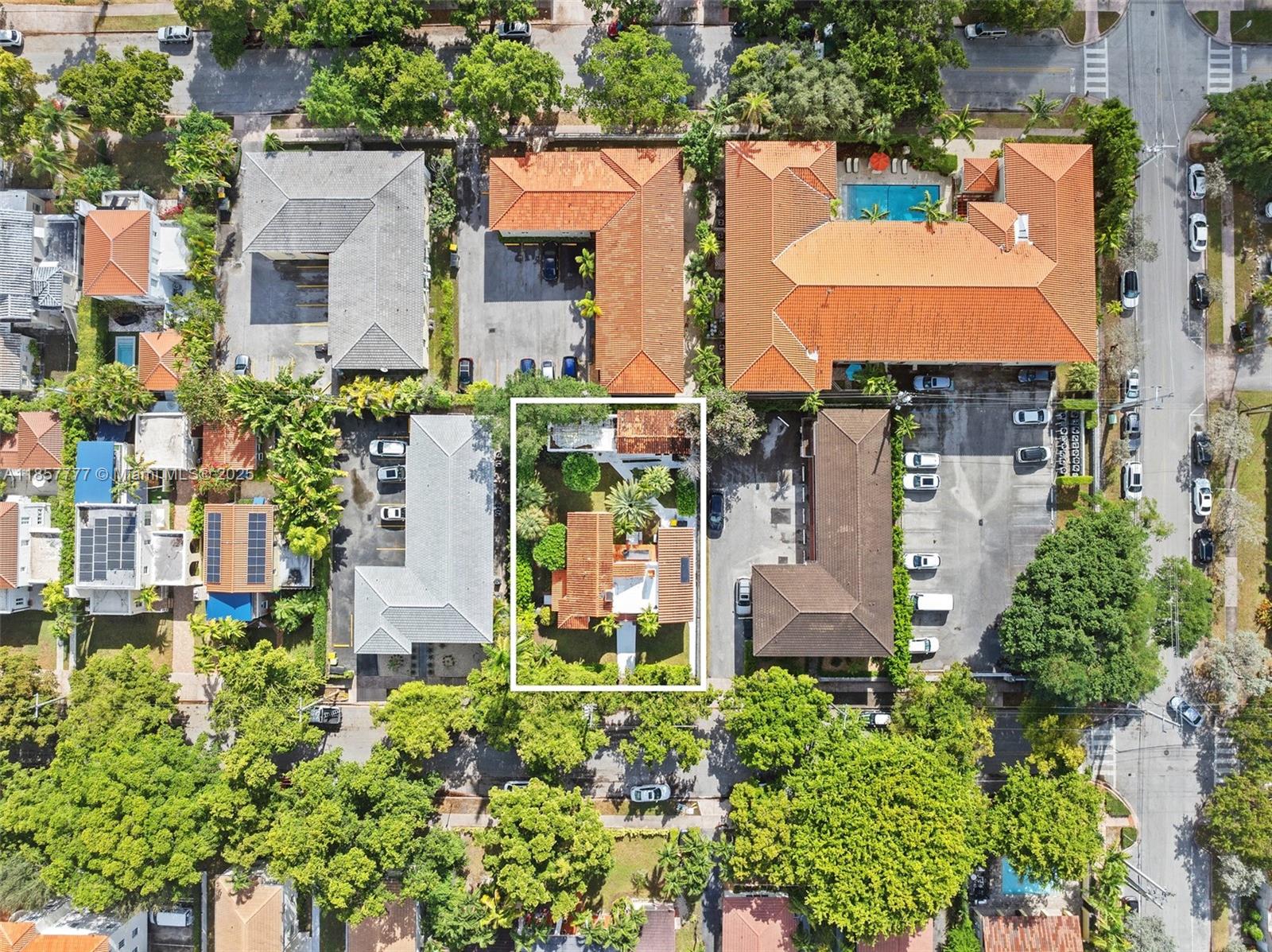 36 Phoenetia Ave Coral Gables, FL 33134