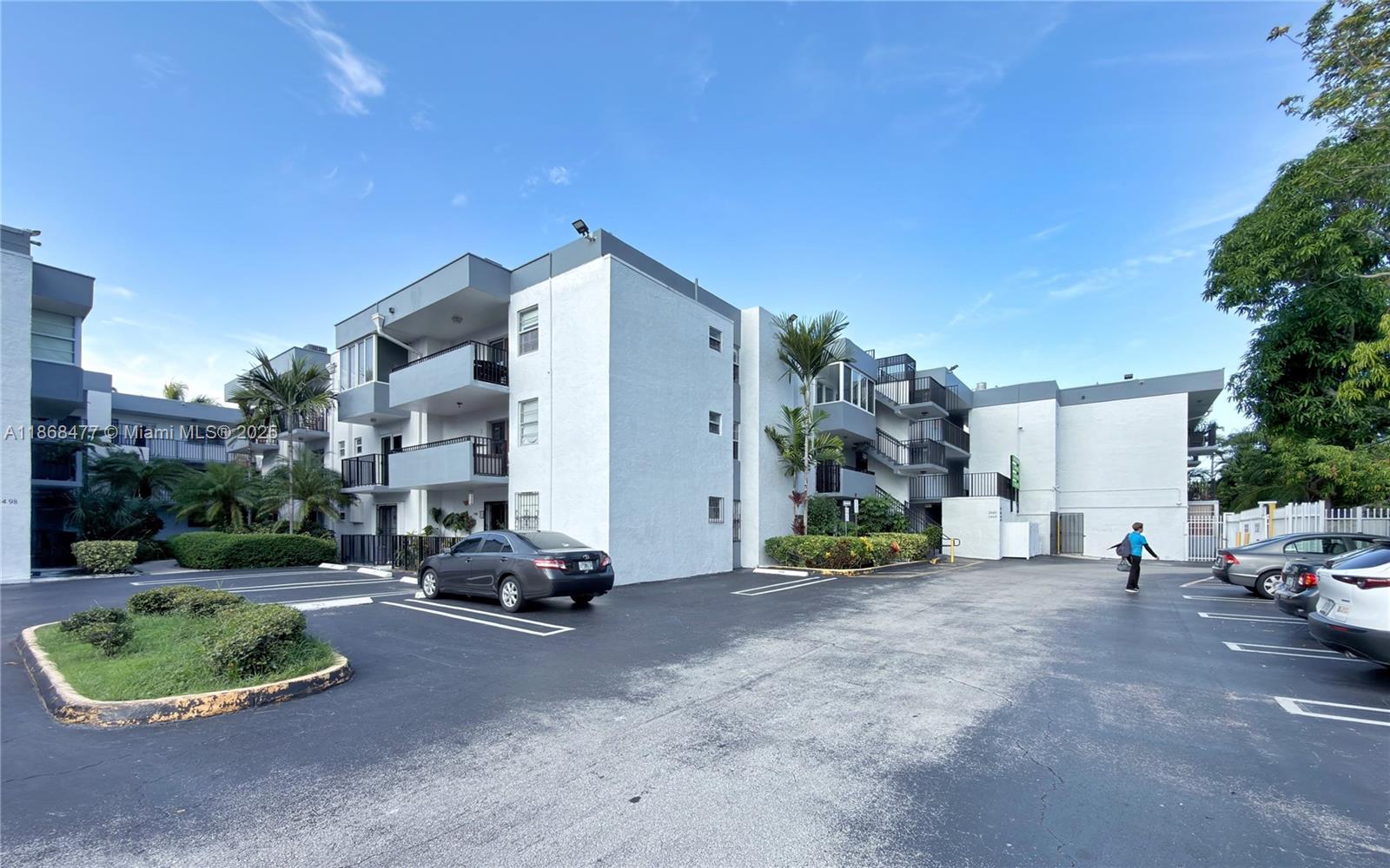 2465 SW 18th Ave #3307
