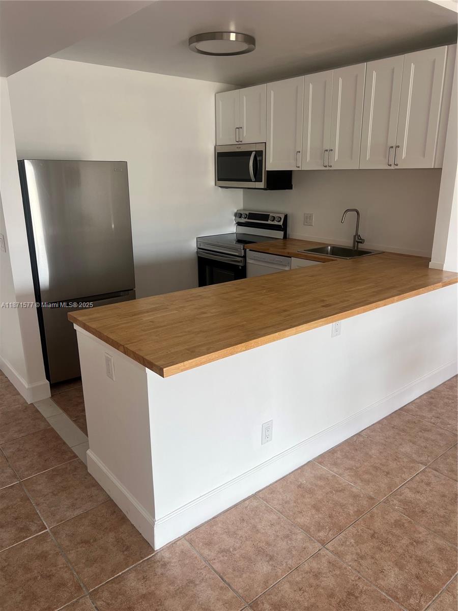 1455 N Treasure Dr #5B