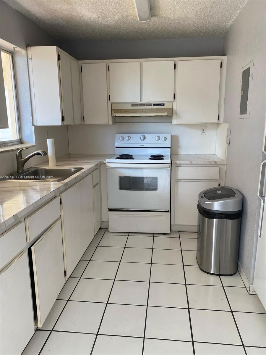 2735 W 52nd St #508