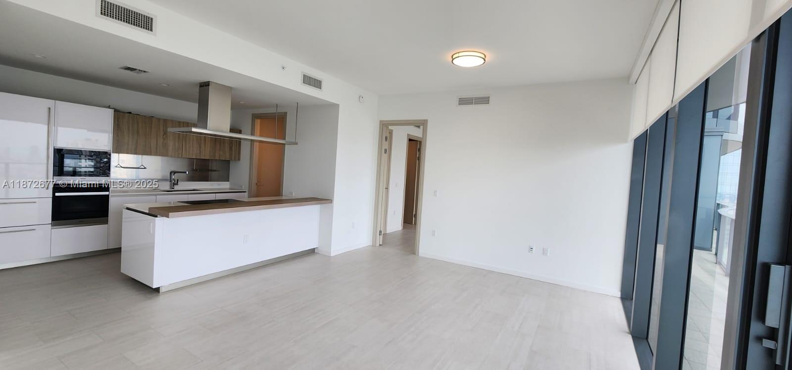 1000 Brickell Plz #PH5705