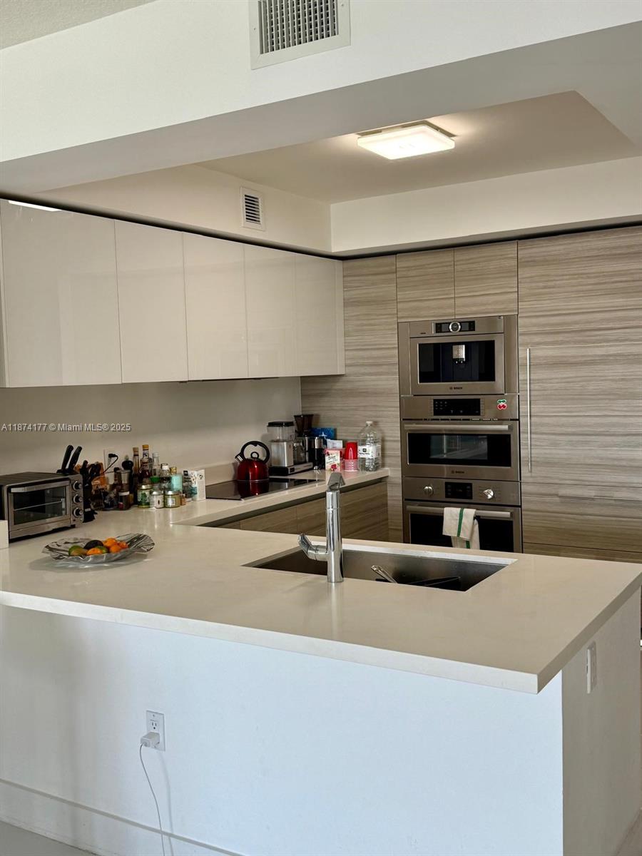 image Parque Towers Condo3