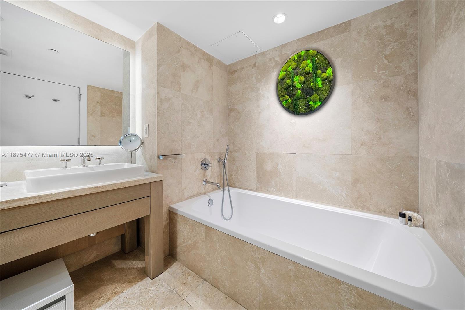 Undisclosed Address Miami Beach, FL 33139