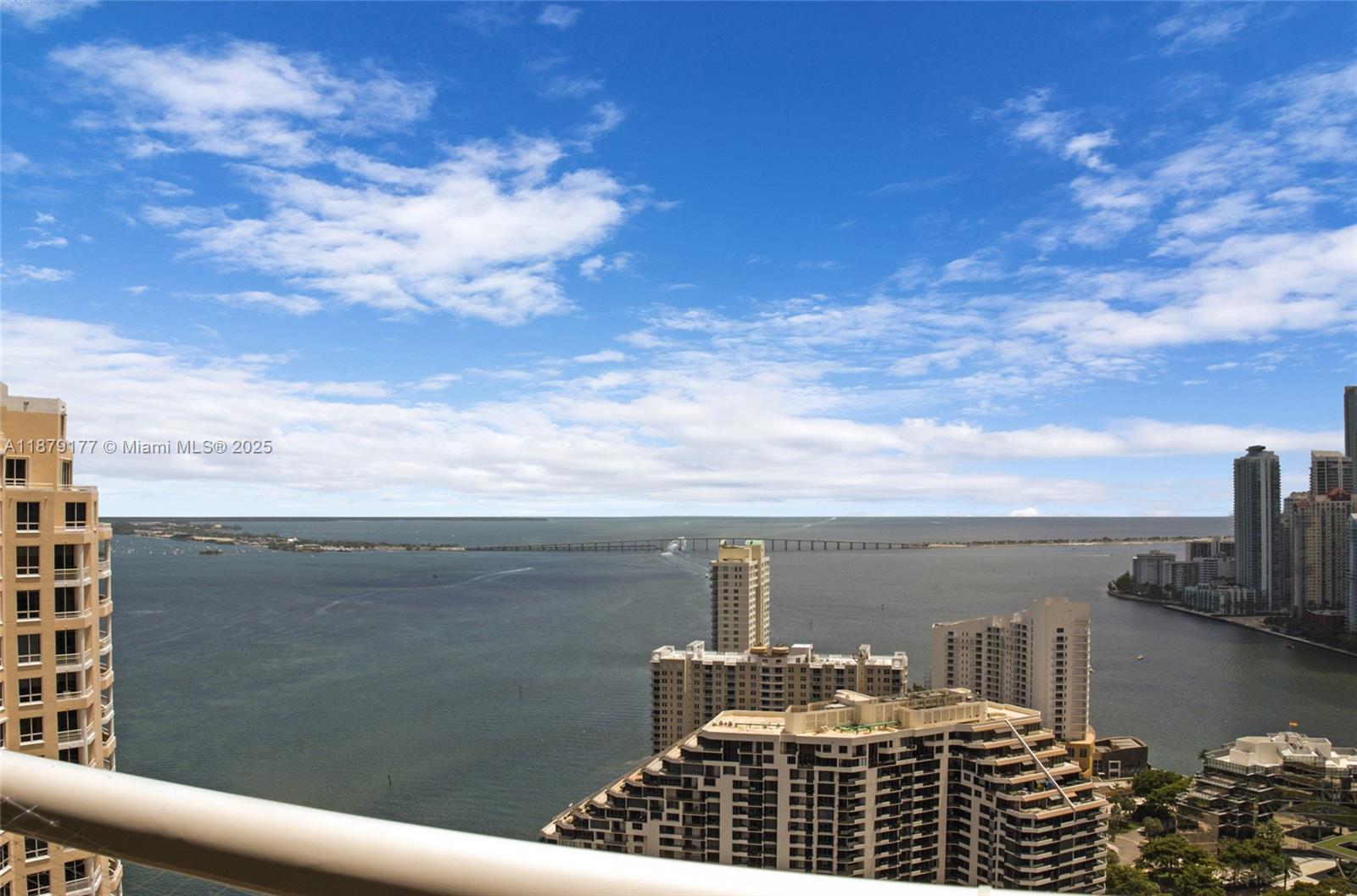 848 Brickell Key Dr #3905