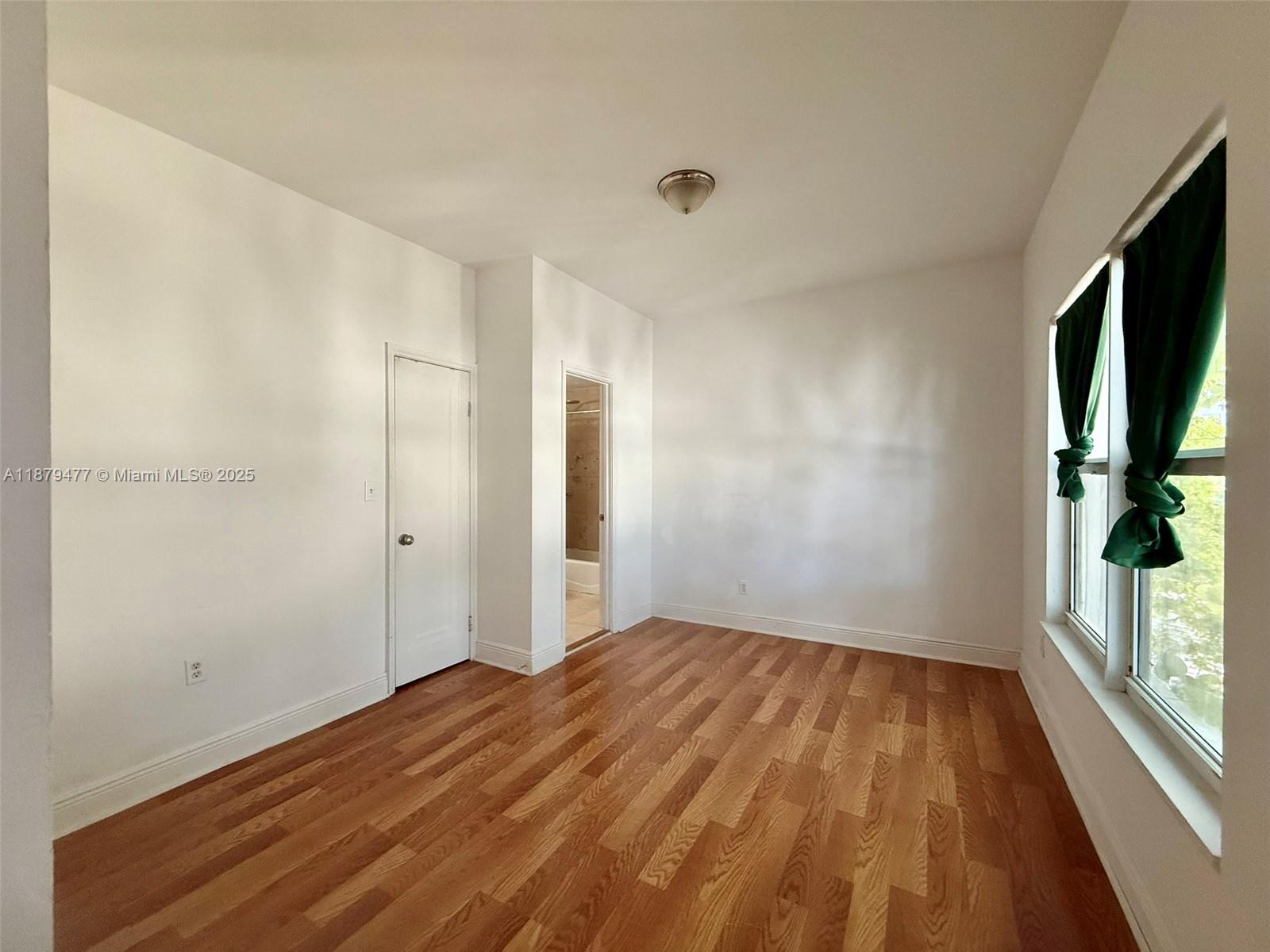 4035 N Meridian Ave #204 Miami Beach, FL 33140