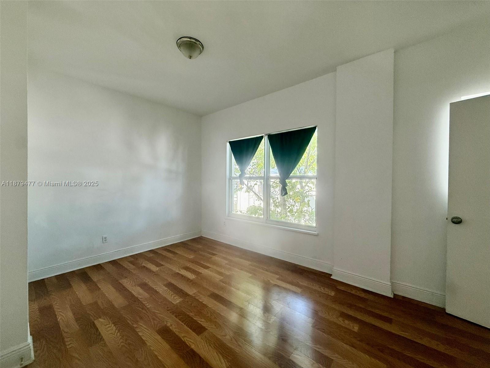 4035 N Meridian Ave #204 Miami Beach, FL 33140