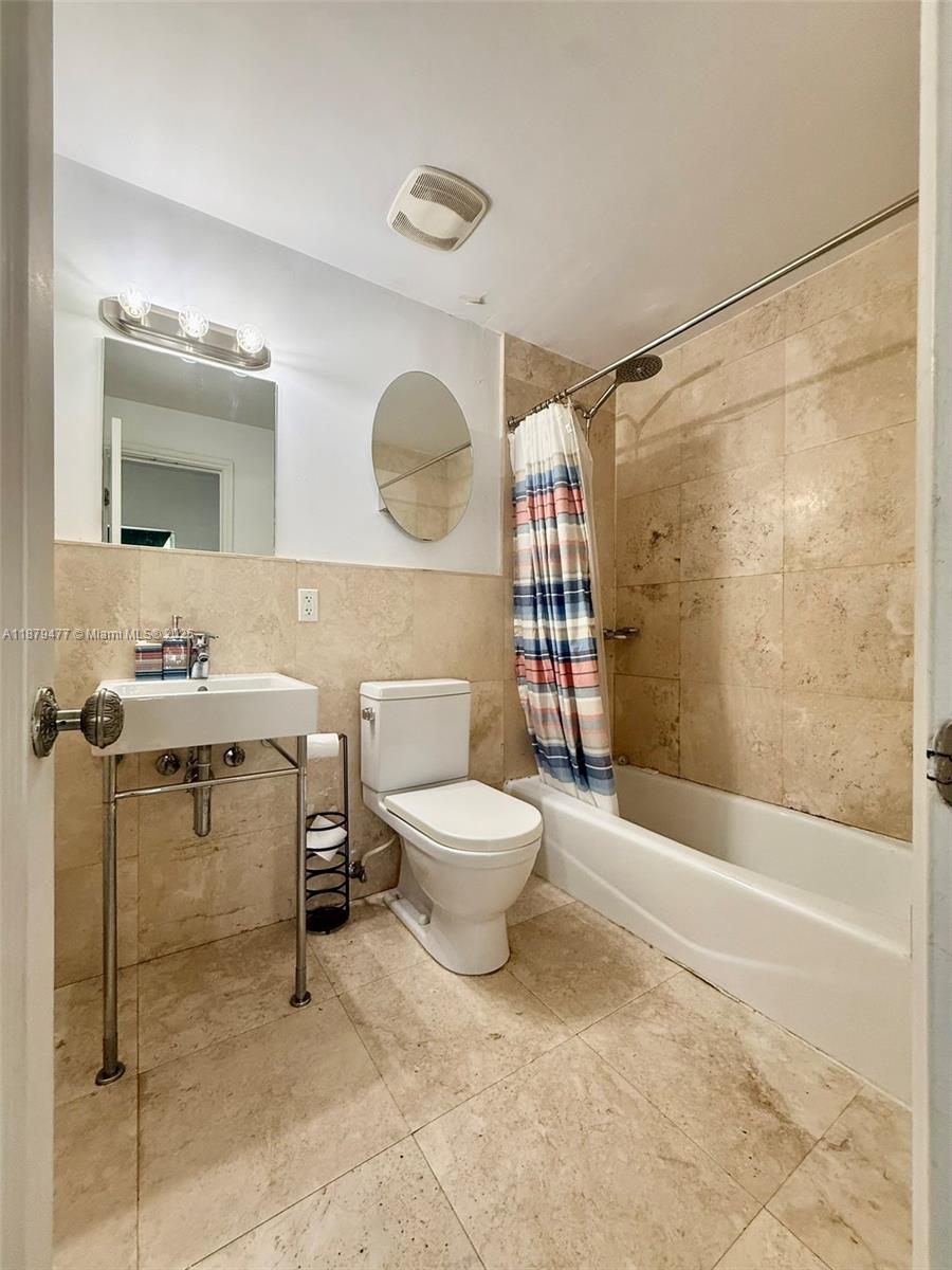 4035 N Meridian Ave #204 Miami Beach, FL 33140