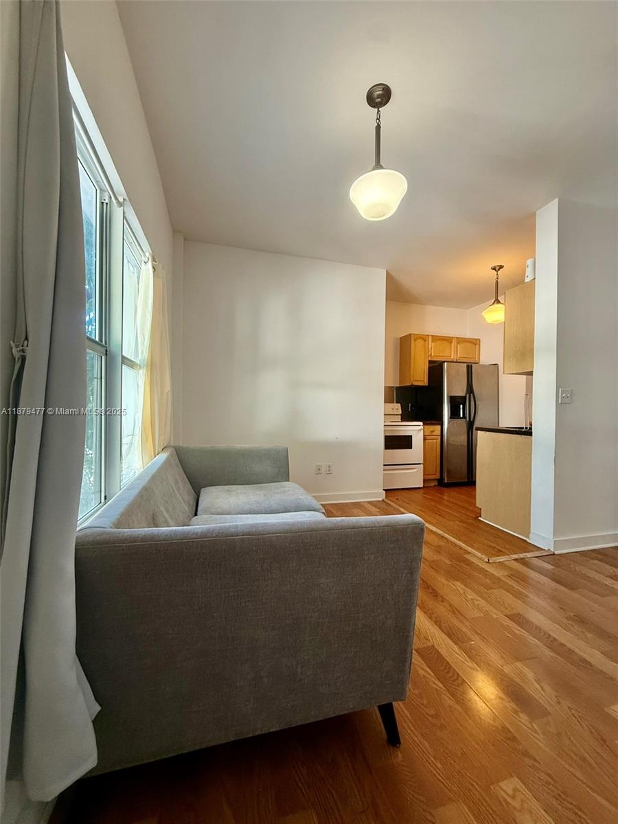 4035 N Meridian Ave #204 Miami Beach, FL 33140