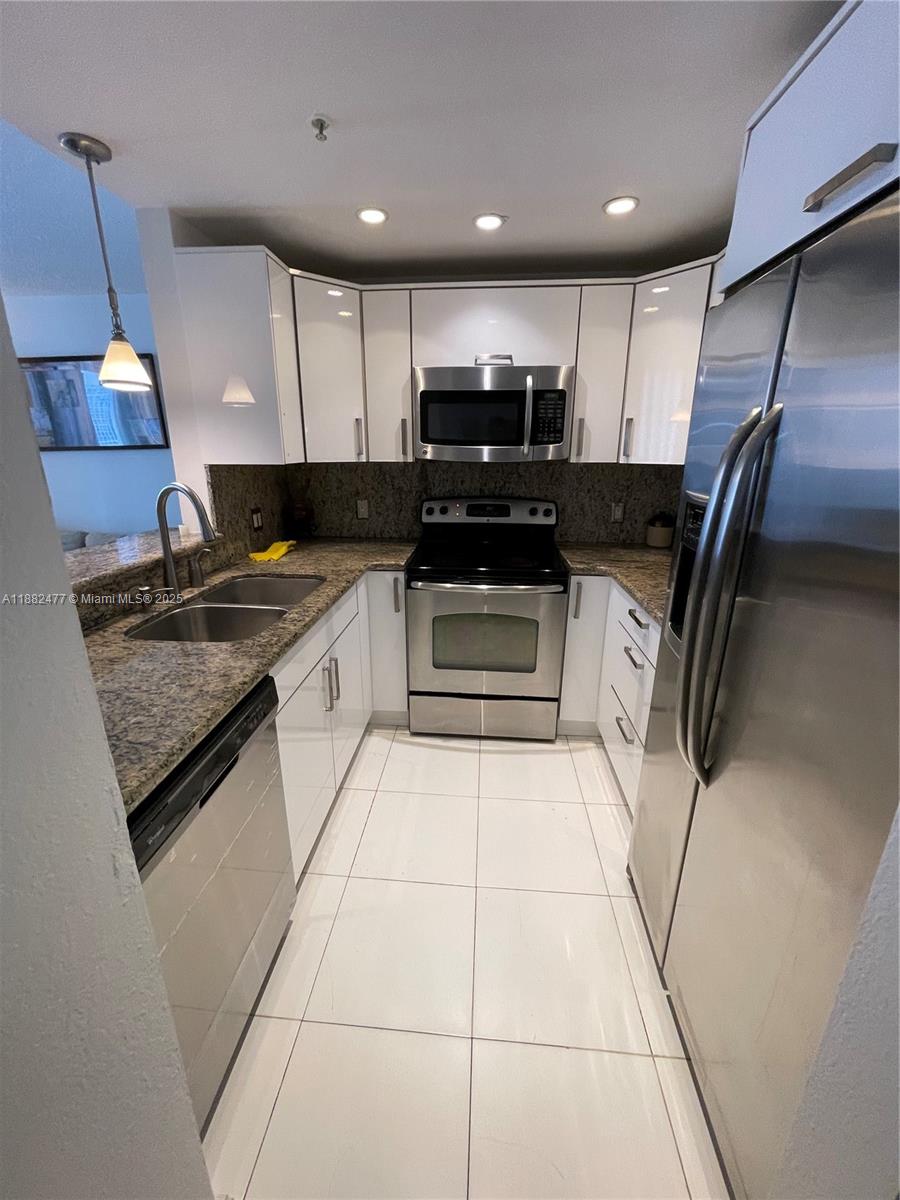 185 SE 14th Ter #2413