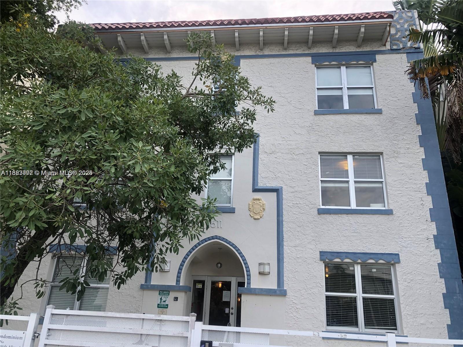 1611 Meridian Ave #302