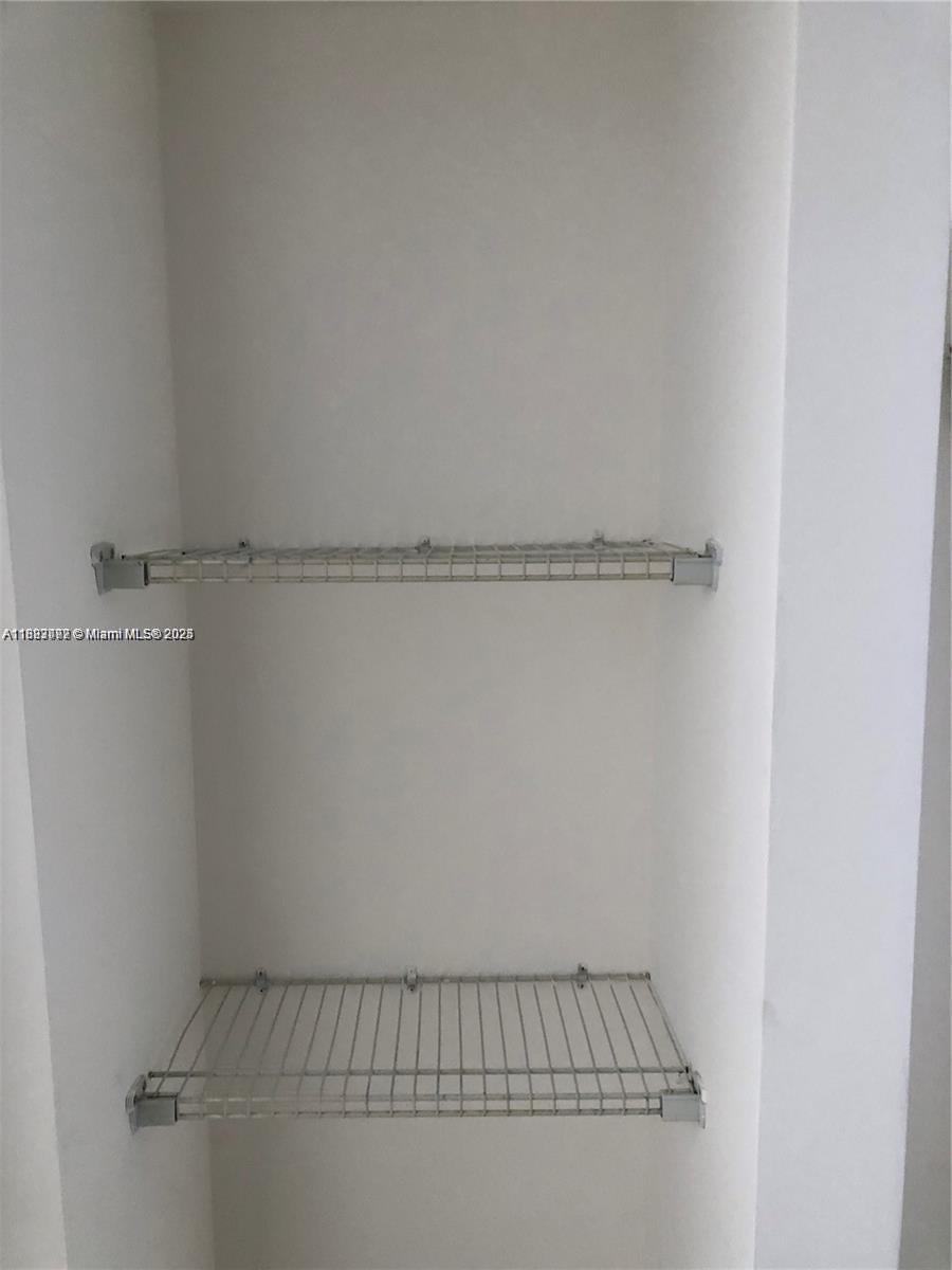 1611 Meridian Ave #302 Miami Beach, FL 33139